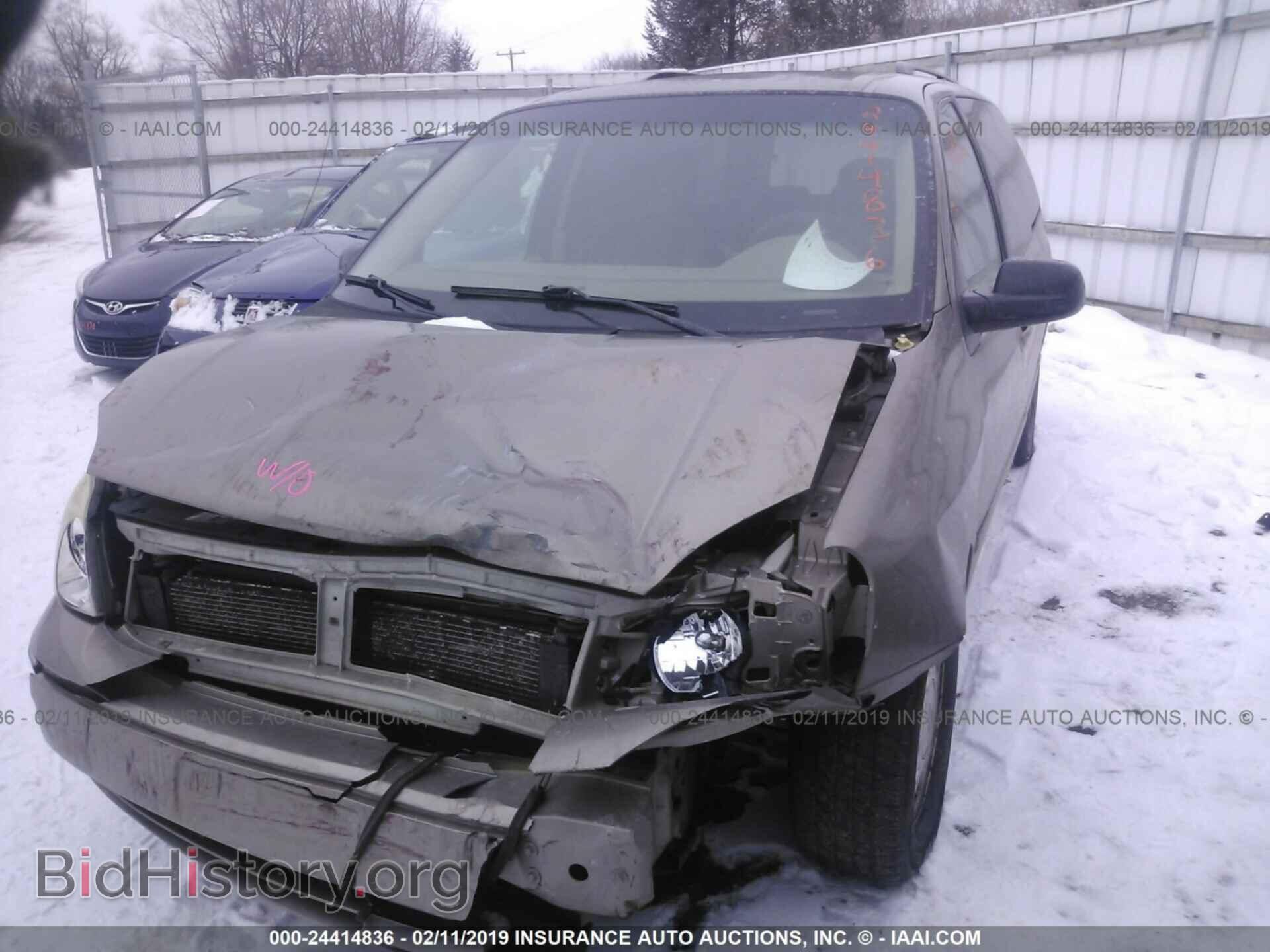 2004 FORD FREESTAR - VIN: 2FMZA52224BA09685 - Фото 2