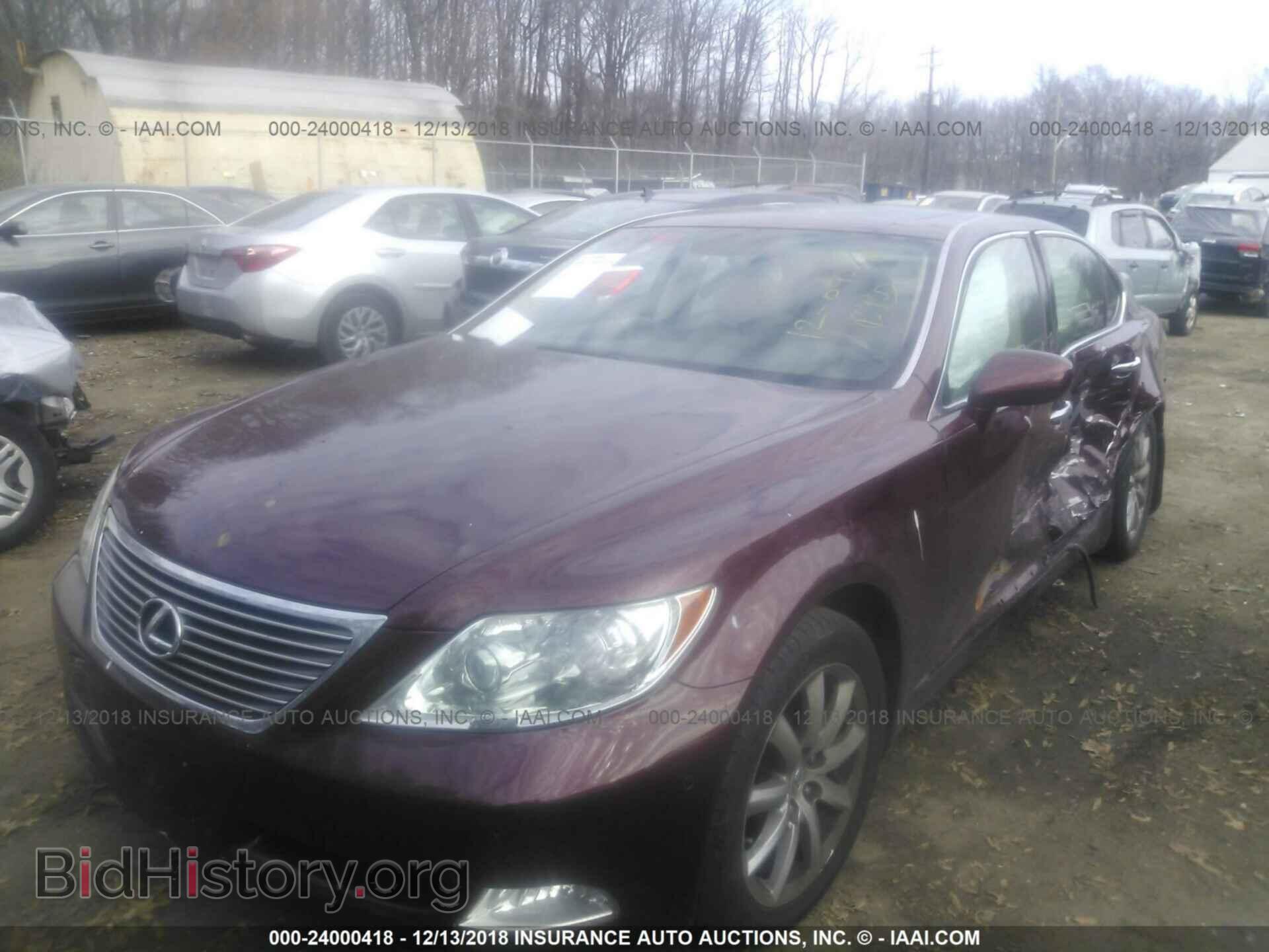 2008 LEXUS LS - VIN: JTHBL46F585080203 - Фото 2
