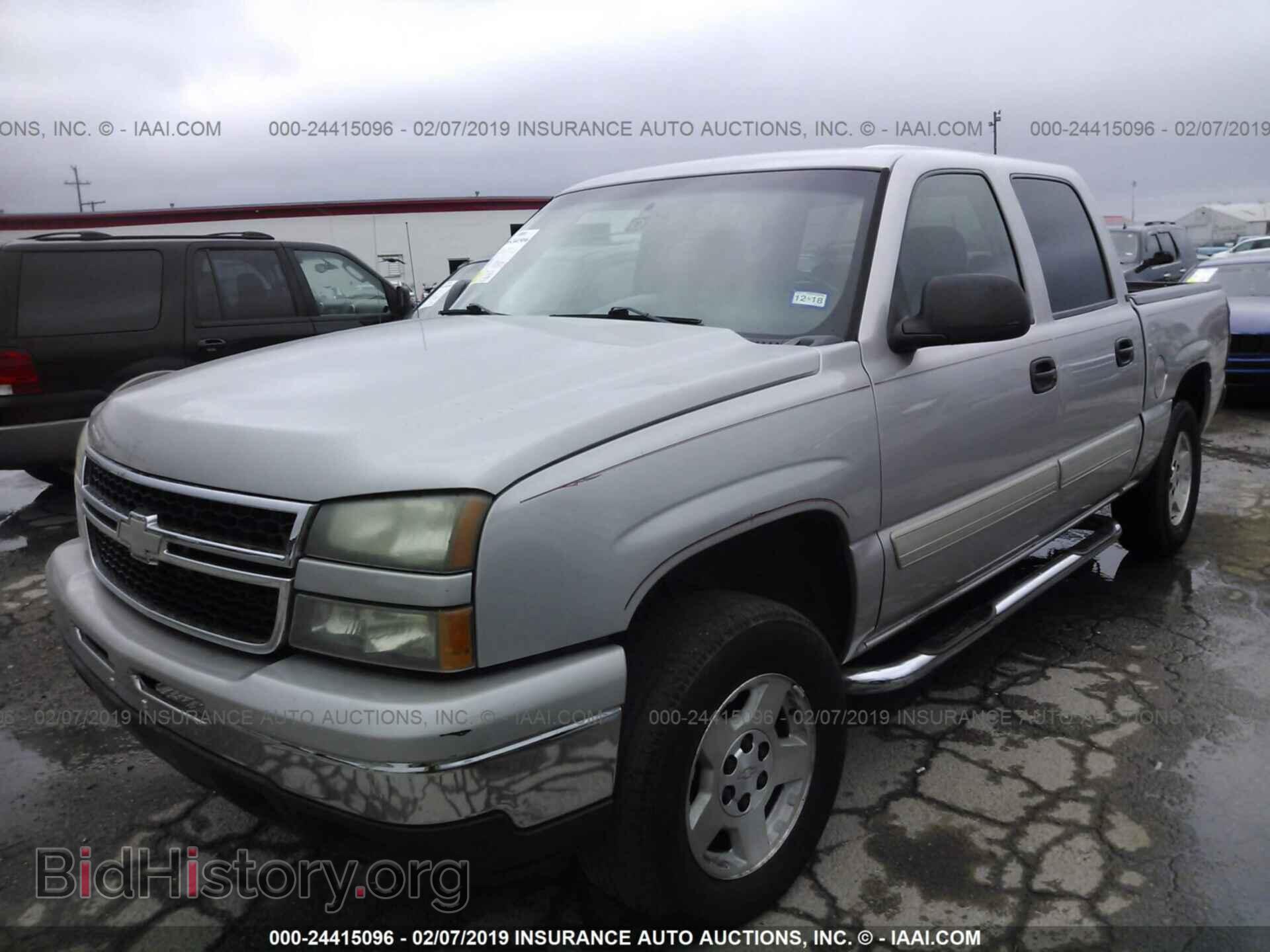 2006 CHEVROLET SILVERADO - VIN: 2GCEC13Z261337635 - Фото 2