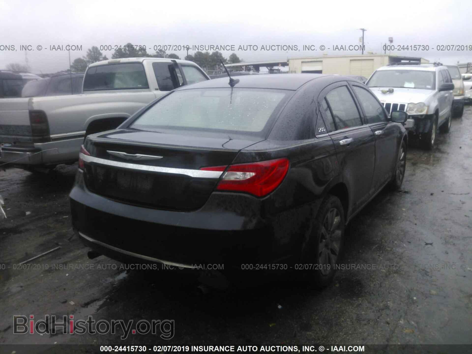 2013 CHRYSLER 200 - VIN: 1C3CCBCG8DN554473 - Фото 4