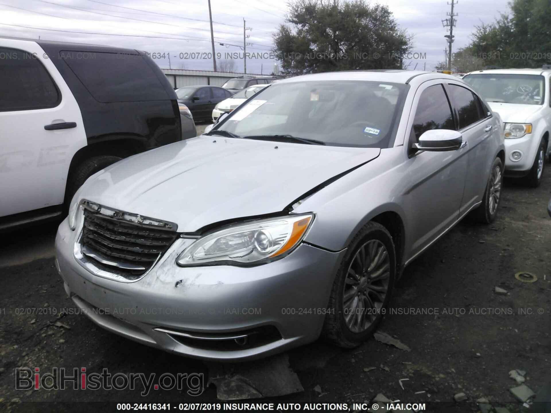 2012 CHRYSLER 200 - VIN: 1C3CCBCG8CN206476 - Photo 2