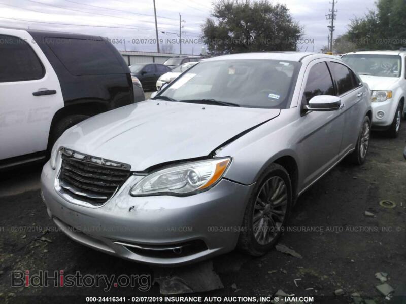 2012 Chrysler 200 (VIN 1C3CCBCG8CN206476) — photo 2 of 10