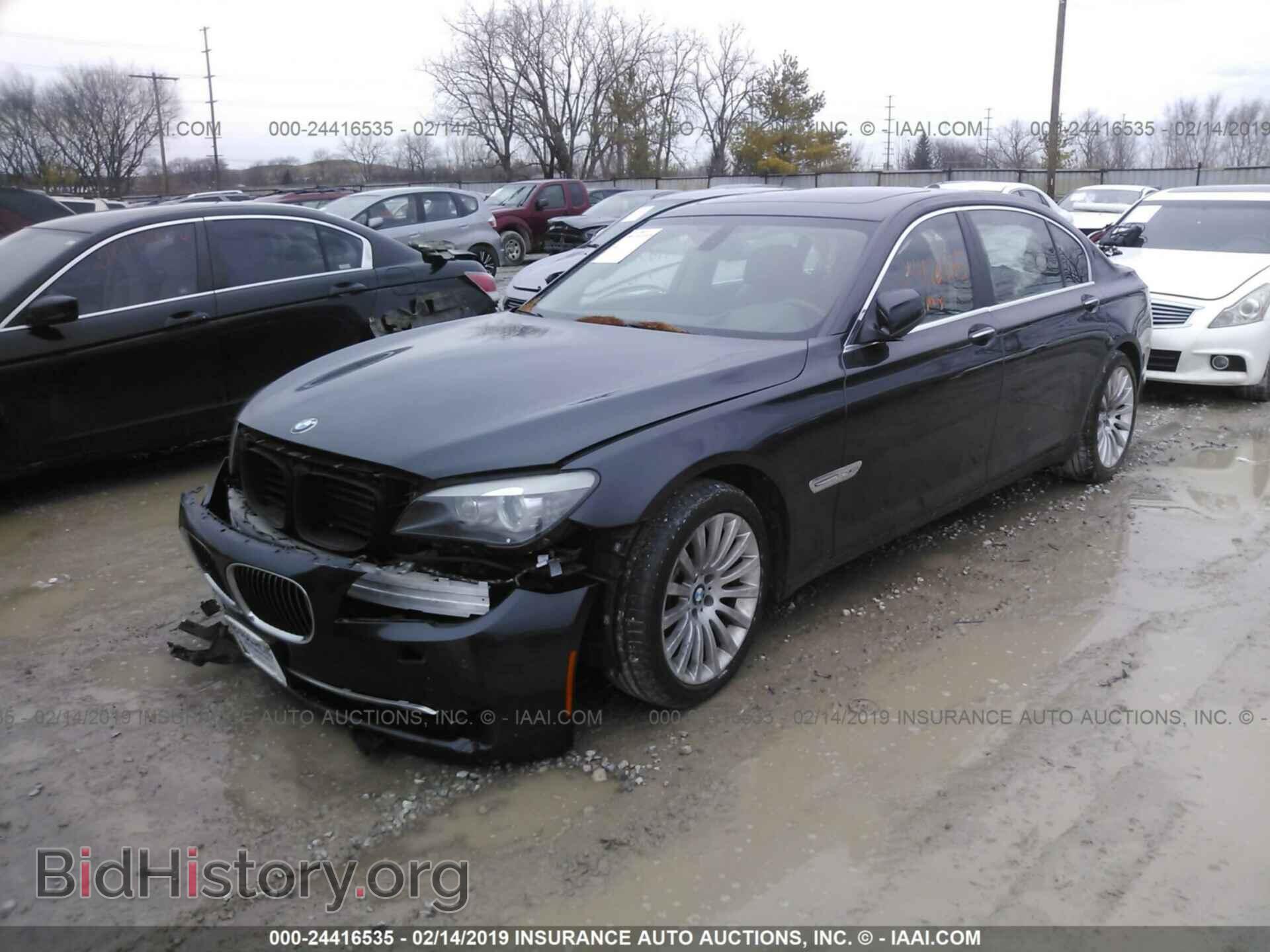 2011 BMW 750 - VIN: WBAKC8C58BC431982 - Photo 2