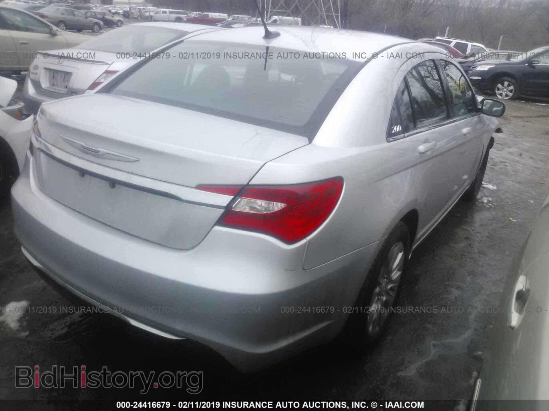 2012 CHRYSLER 200 - VIN: 1C3CCBAB2CN167424 - Фото 4
