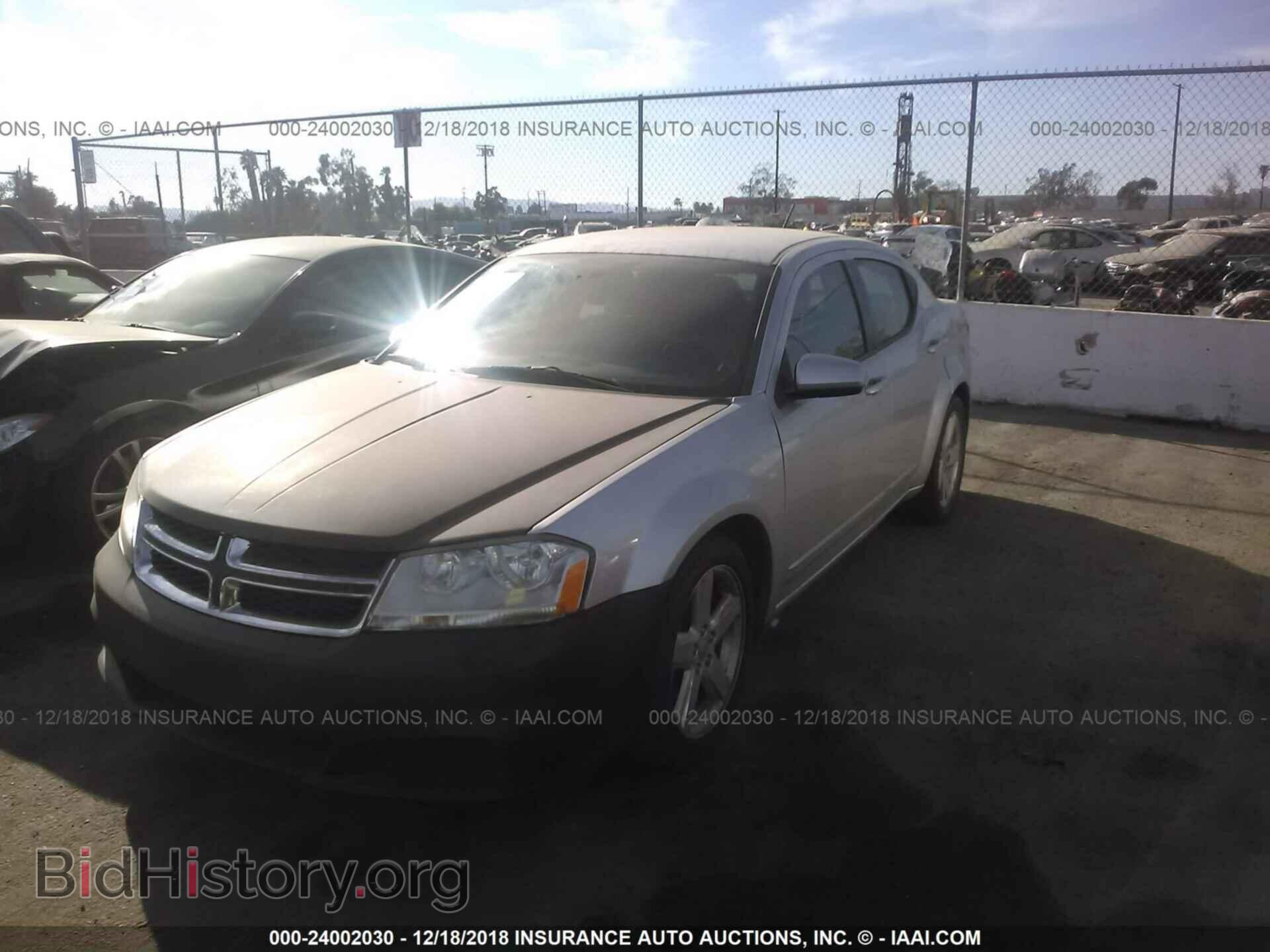 2011 DODGE AVENGER - VIN: 1B3BD1FB0BN556957 - Photo 2