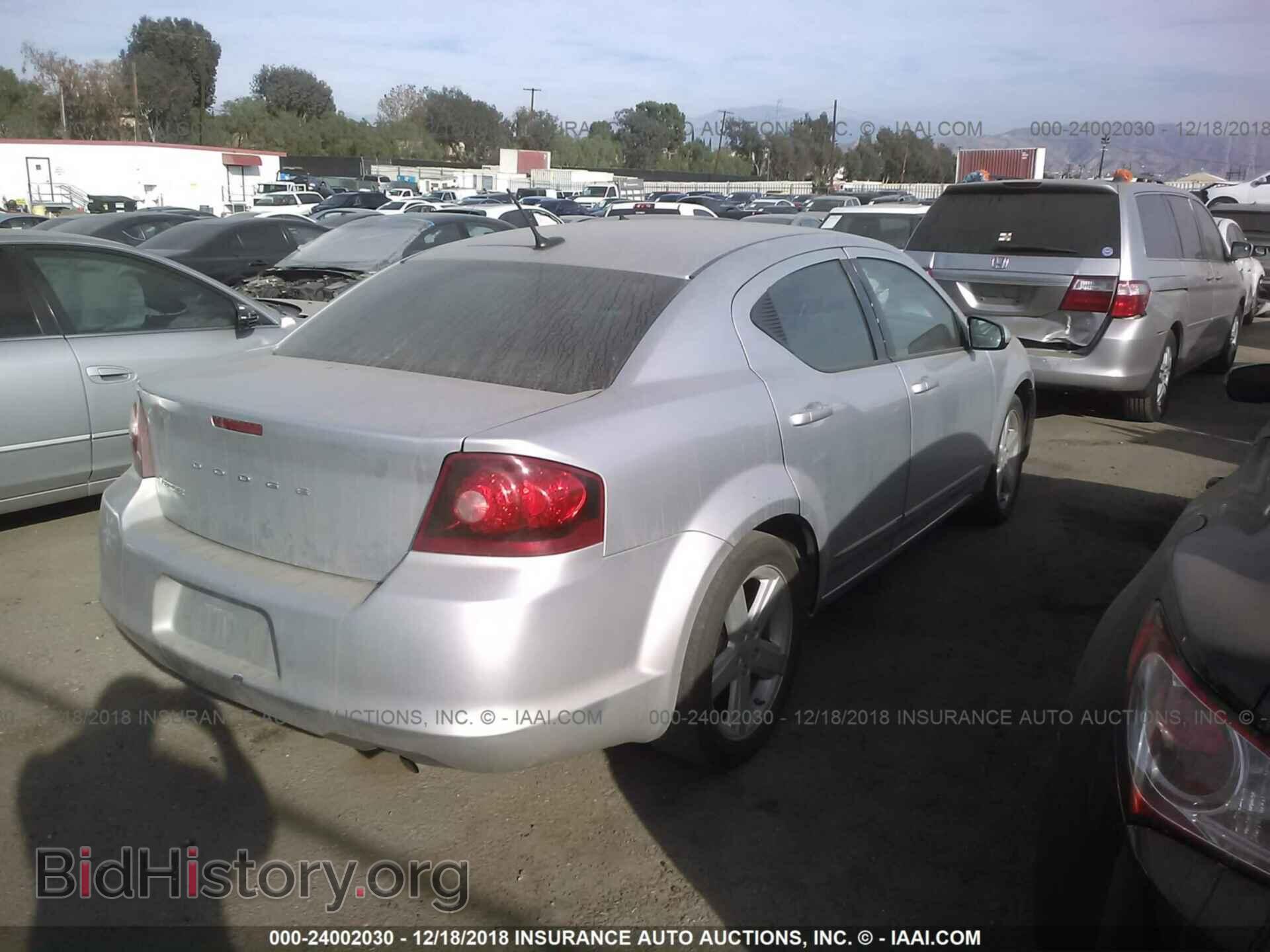 2011 DODGE AVENGER - VIN: 1B3BD1FB0BN556957 - Photo 4