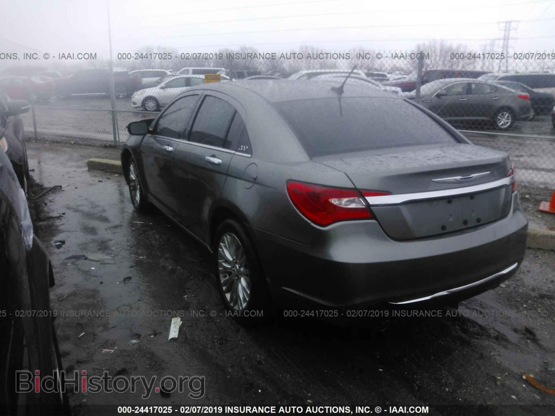 2013 CHRYSLER 200 - VIN: 1C3CCBCG4DN573733 - Фото 3