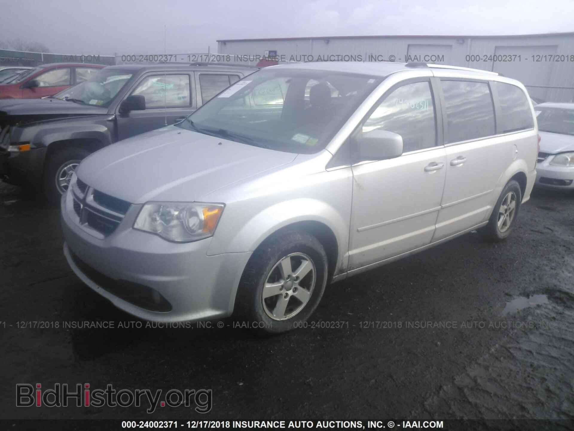2011 DODGE GRAND CARAVAN - VIN: 2D4RN5DG2BR678838 - Photo 2