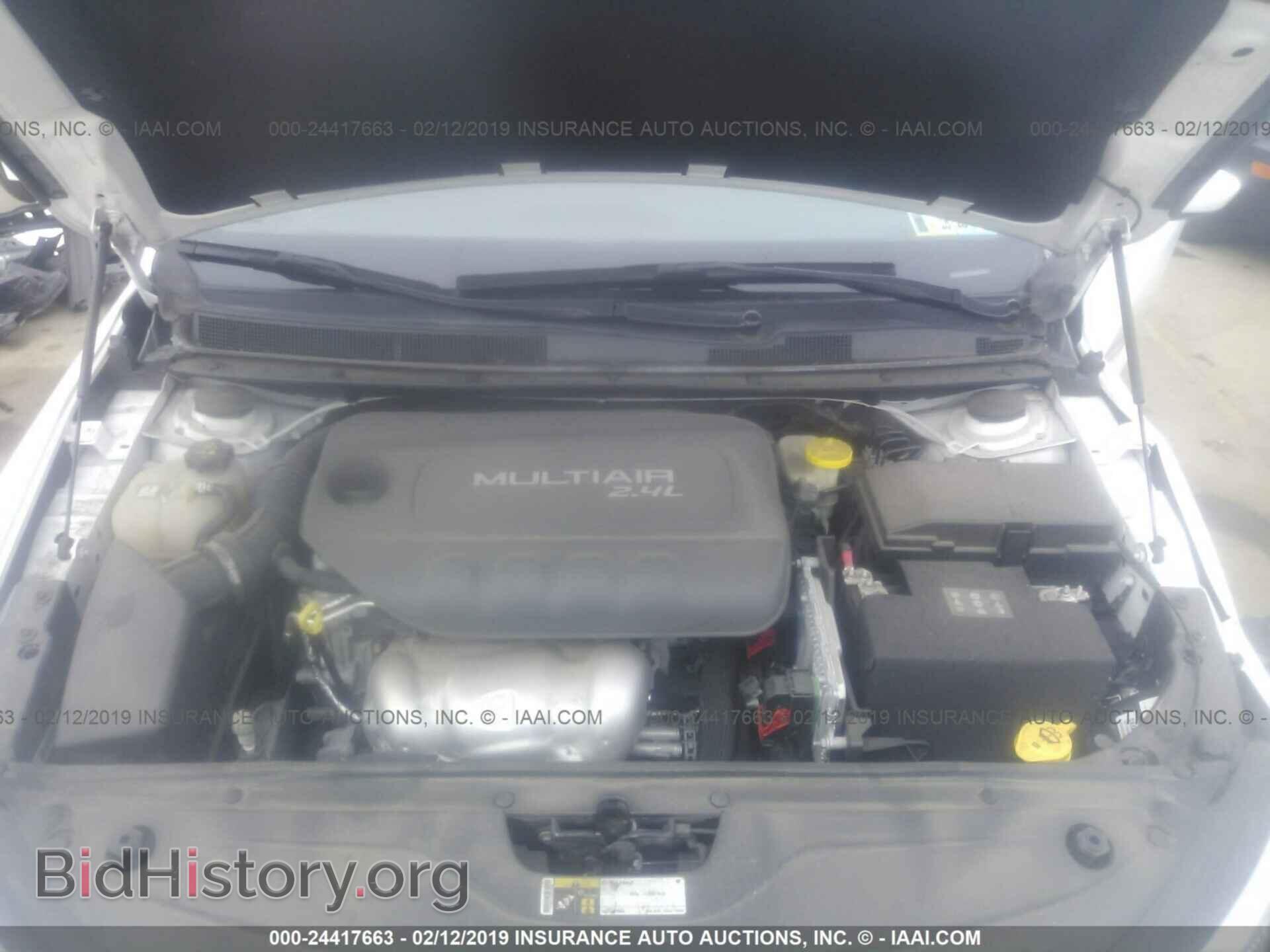2016 CHRYSLER 200 - VIN: 1C3CCCAB1GN194898 - Photo 10