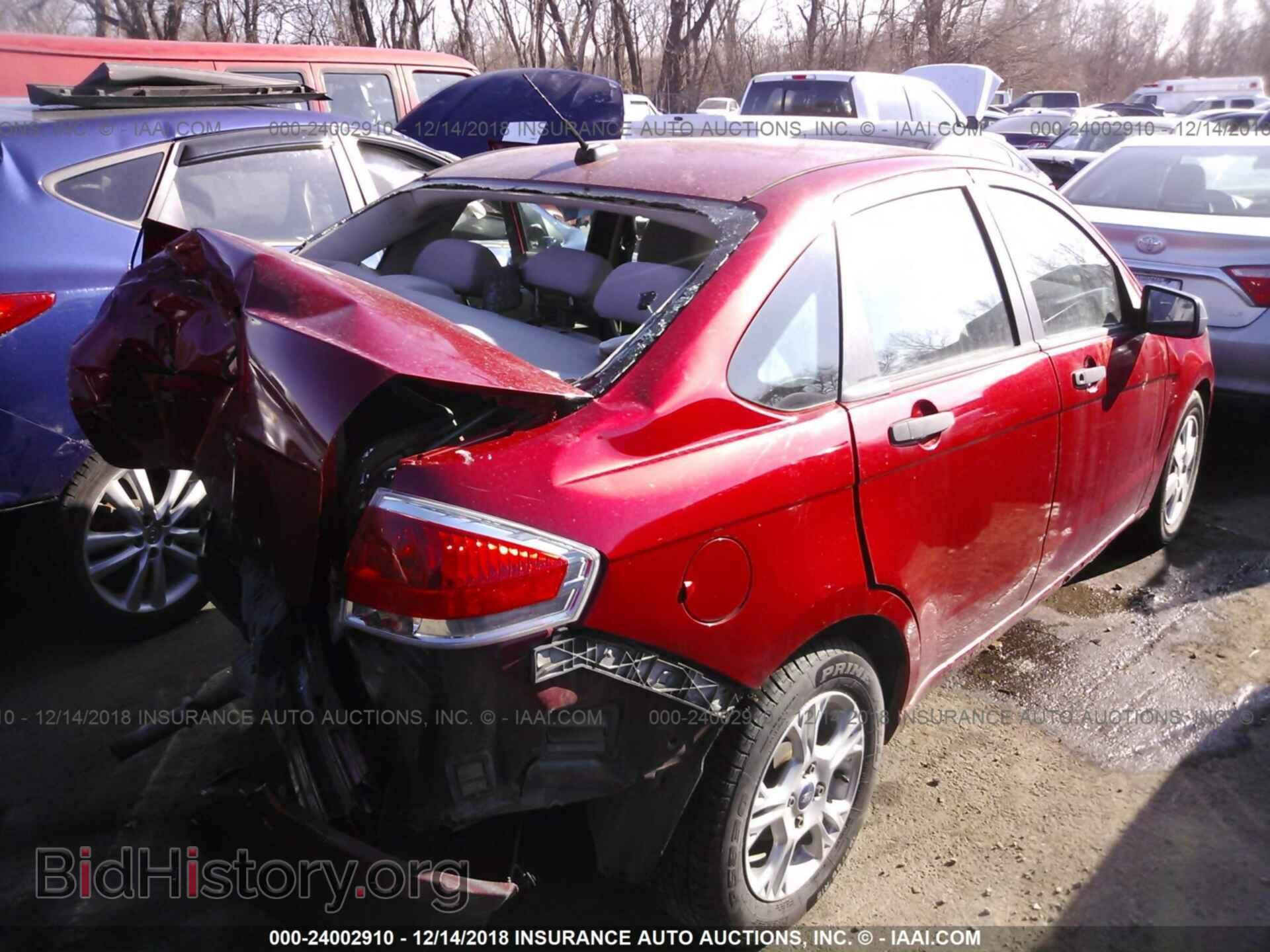 2009 FORD FOCUS - VIN: 1FAHP34N99W125276 - Photo 4