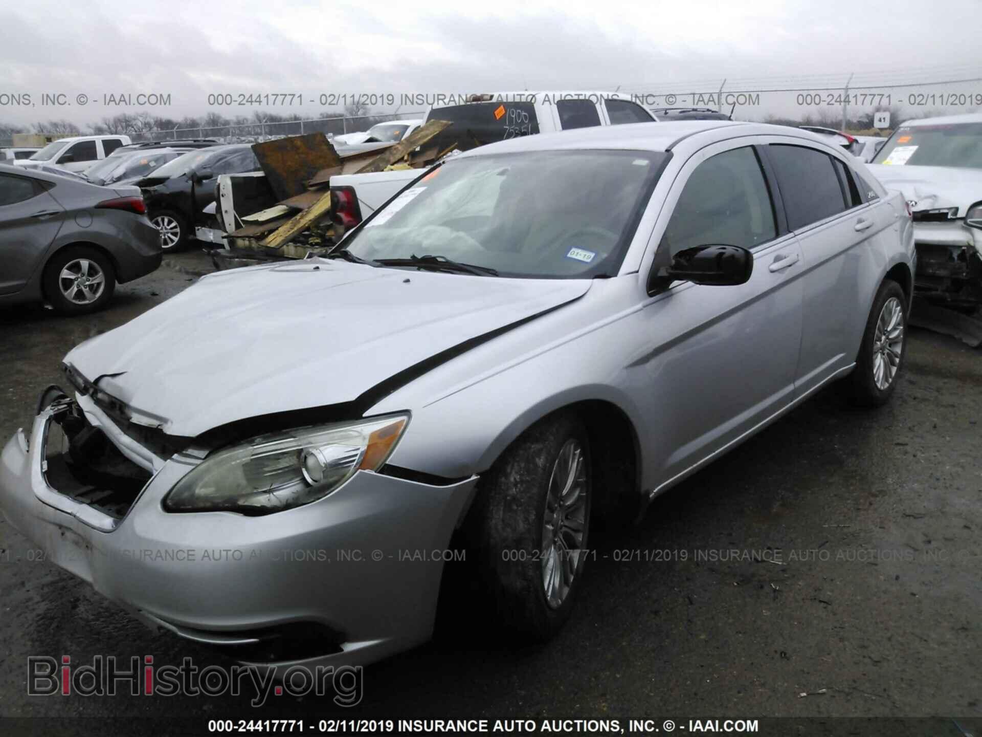 2012 CHRYSLER 200 - VIN: 1C3CCBAB6CN101037 - Photo 2