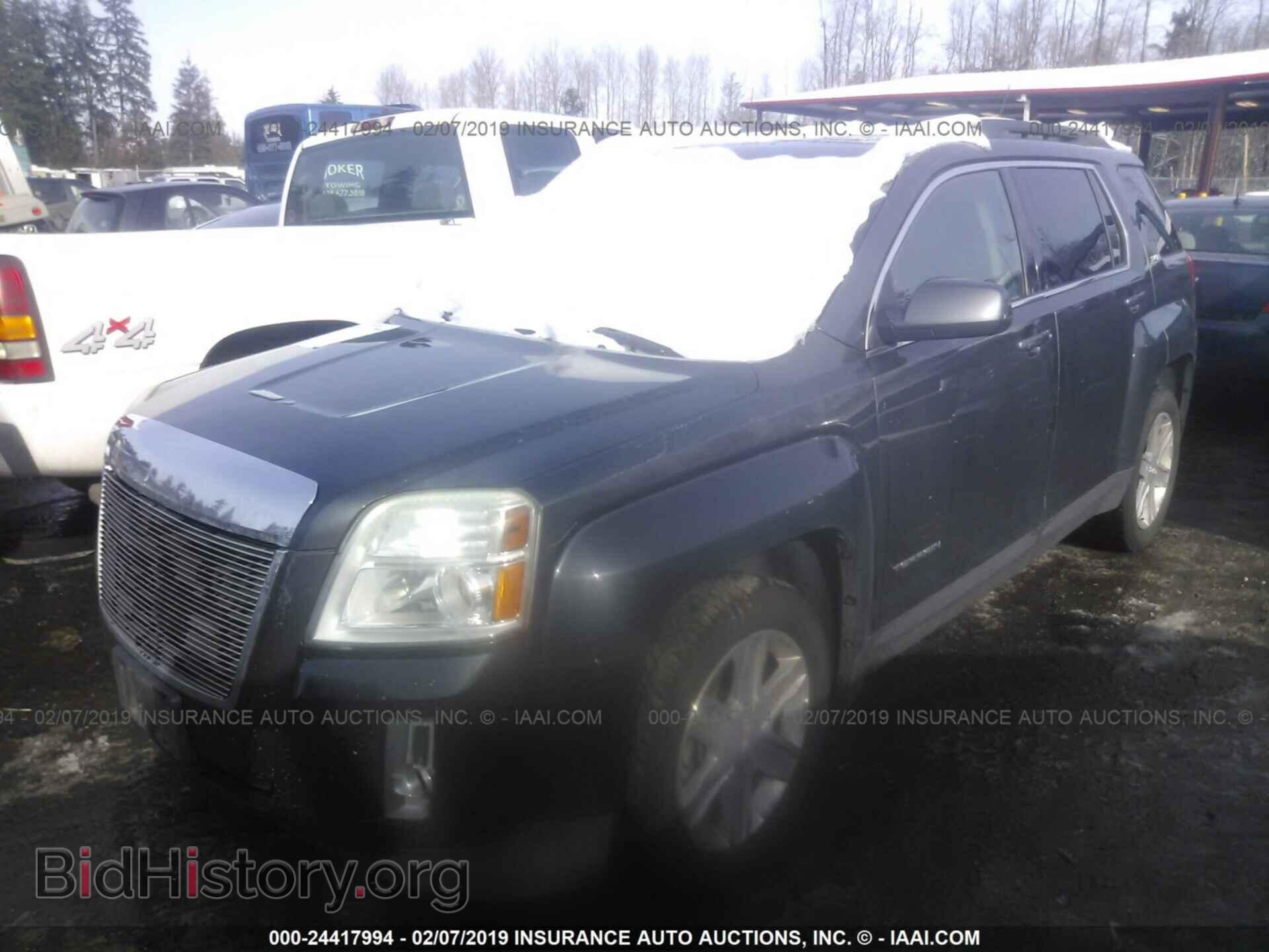 2010 GMC TERRAIN - VIN: 2CTFLGEW8A6298205 - Photo 2