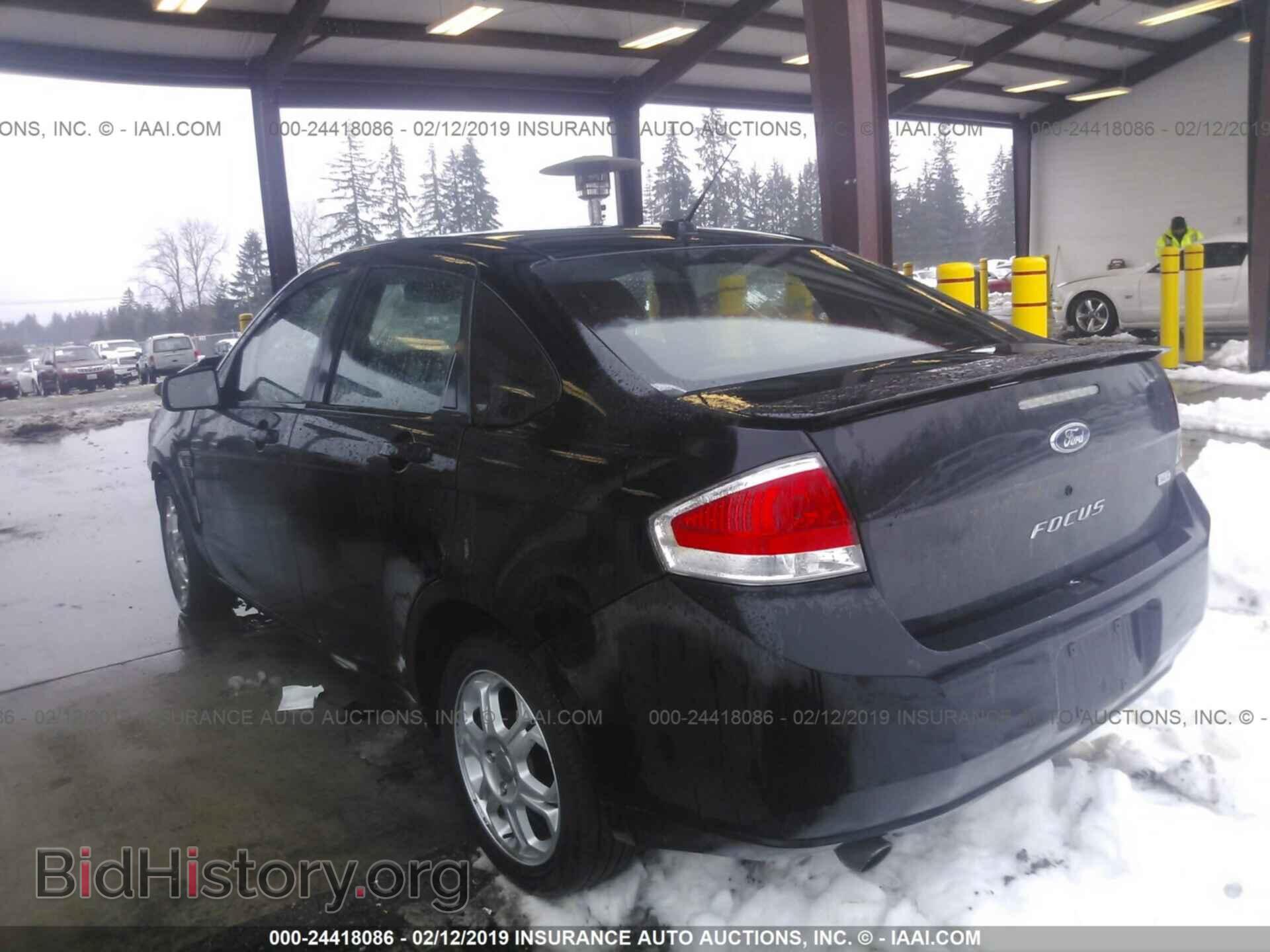 2008 FORD FOCUS - VIN: 1FAHP35N18W153120 - Фото 3