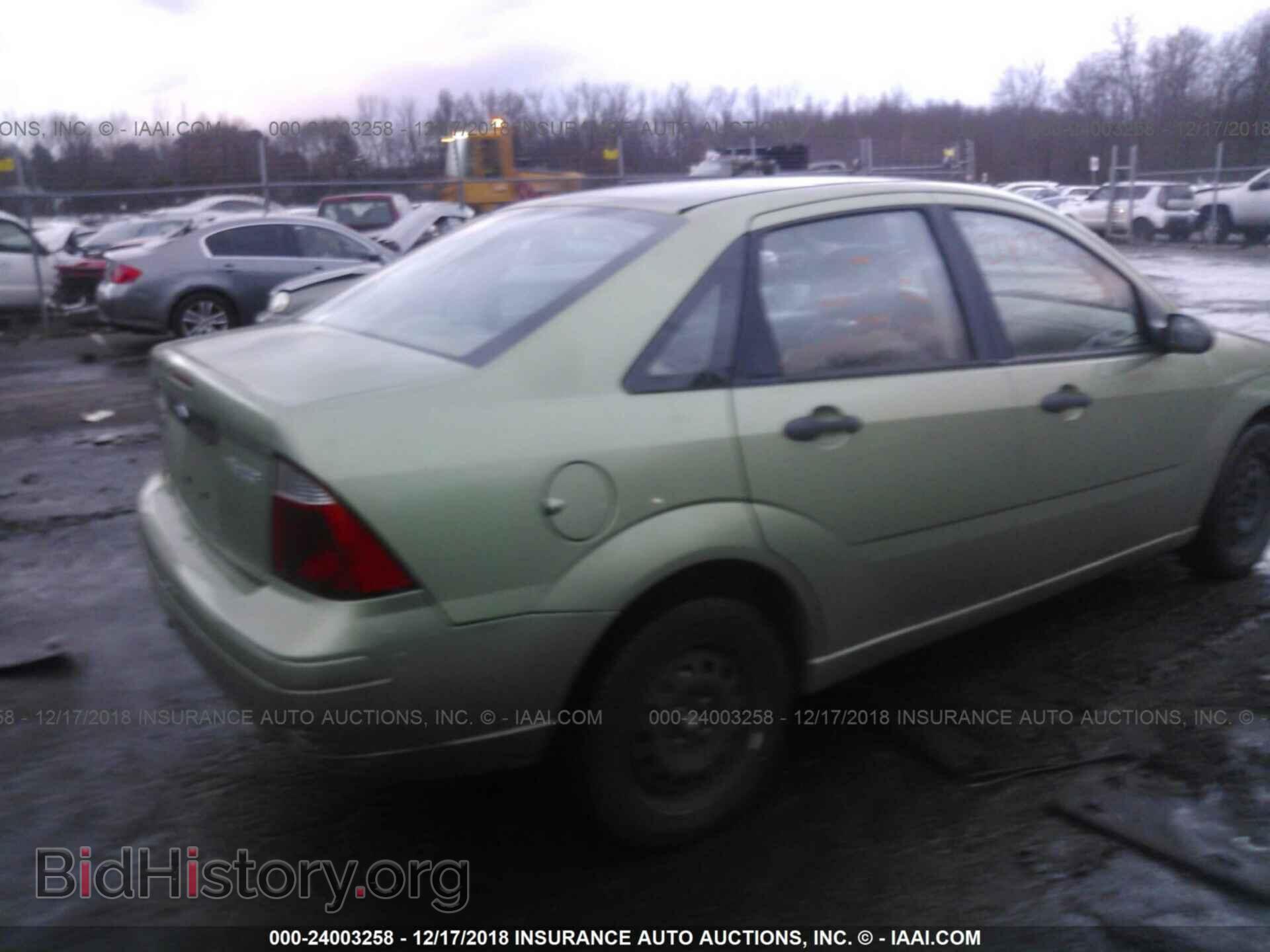 2007 FORD FOCUS - VIN: 1FAHP34N57W114465 - Photo 4