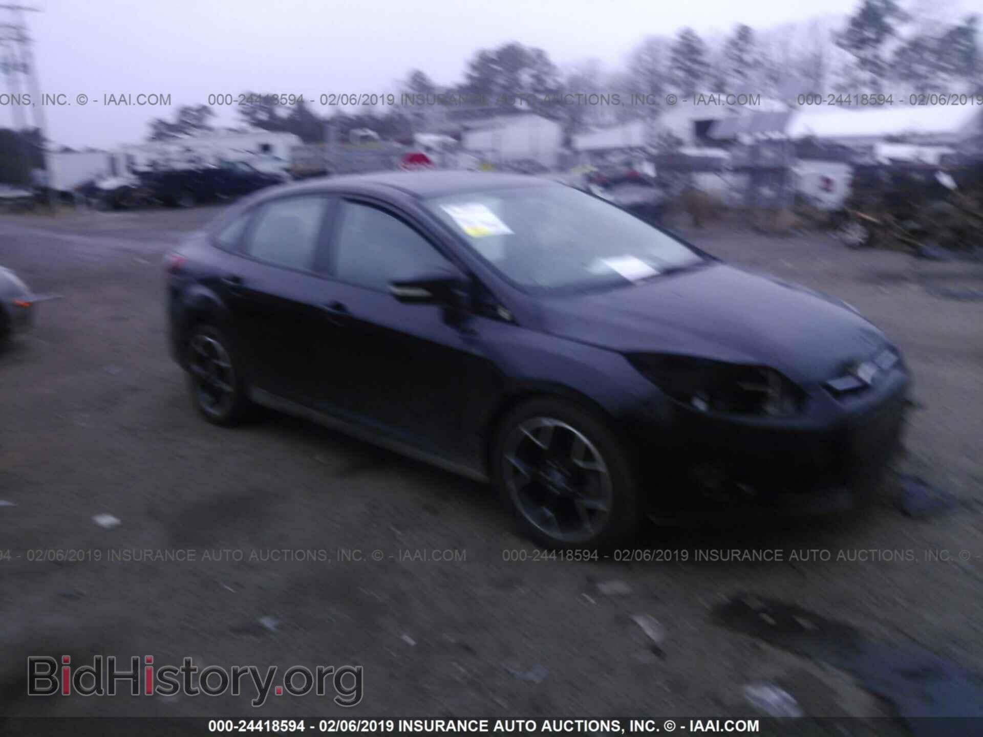 Photo 1FAHP3F21CL266452 - FORD FOCUS 2012