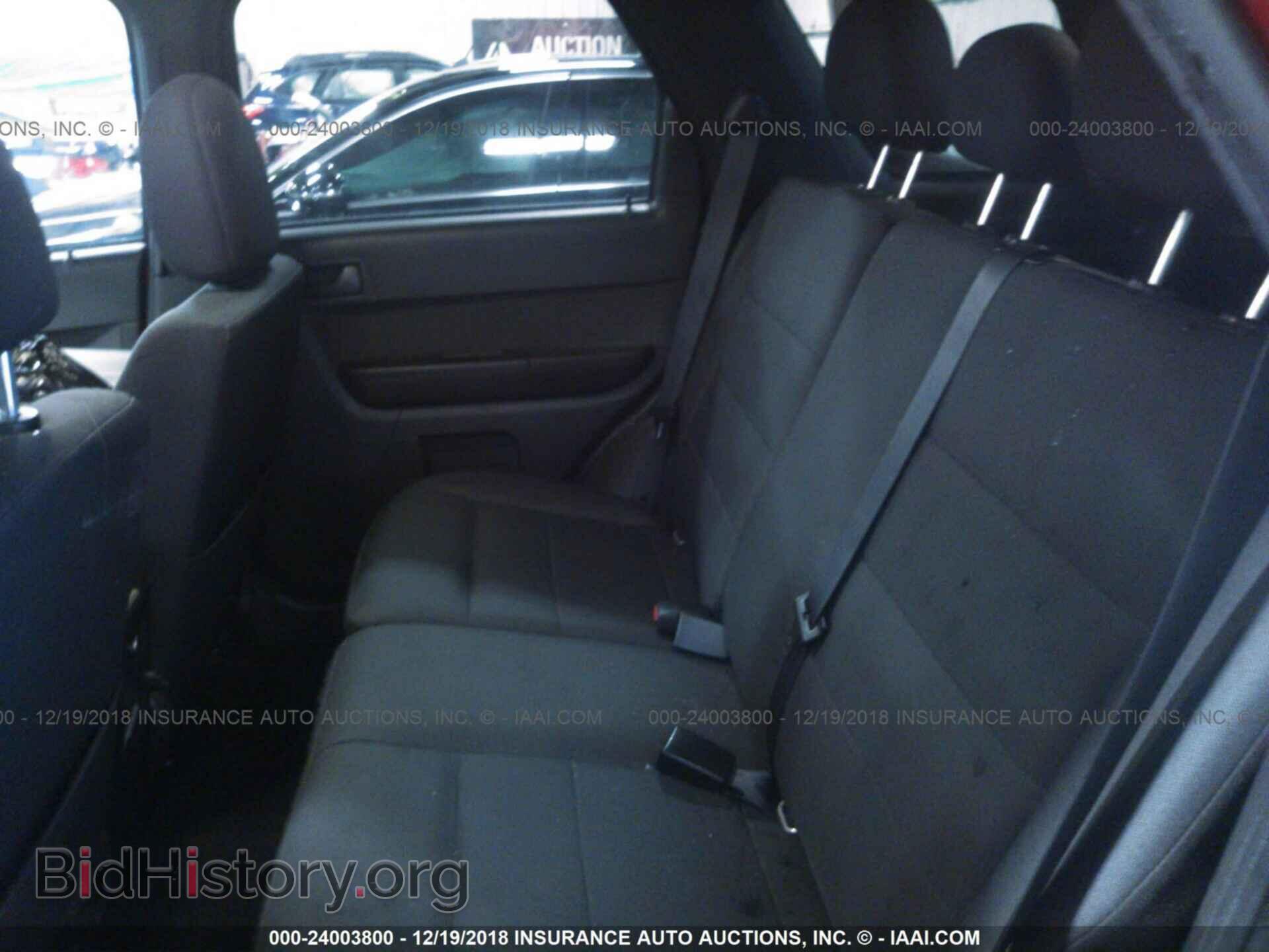 2011 FORD ESCAPE - VIN: 1FMCU9D76BKC38256 - Фото 8