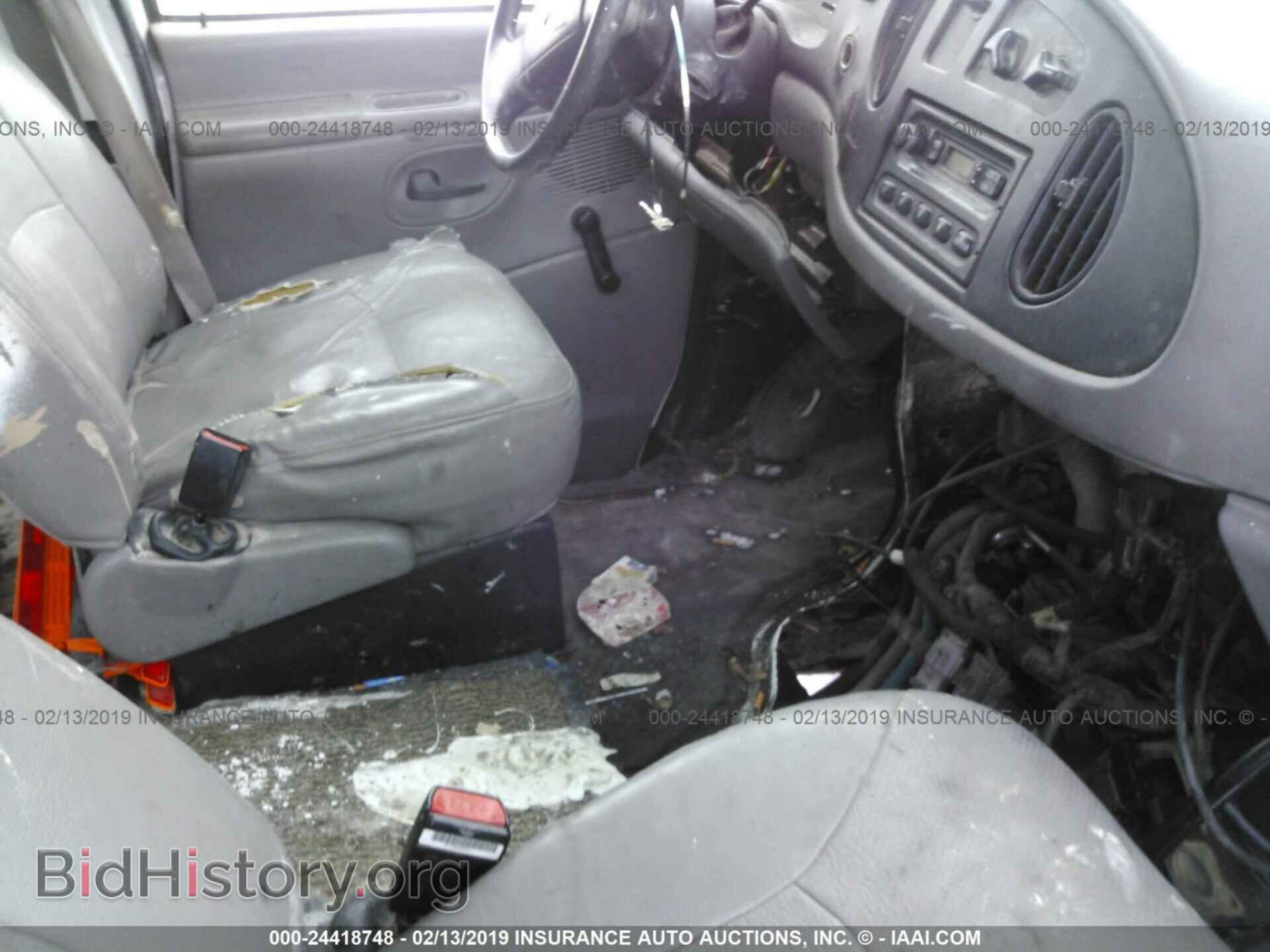 2000 FORD ECONOLINE - VIN: 1FTNE2428YHB86205 - Фото 5