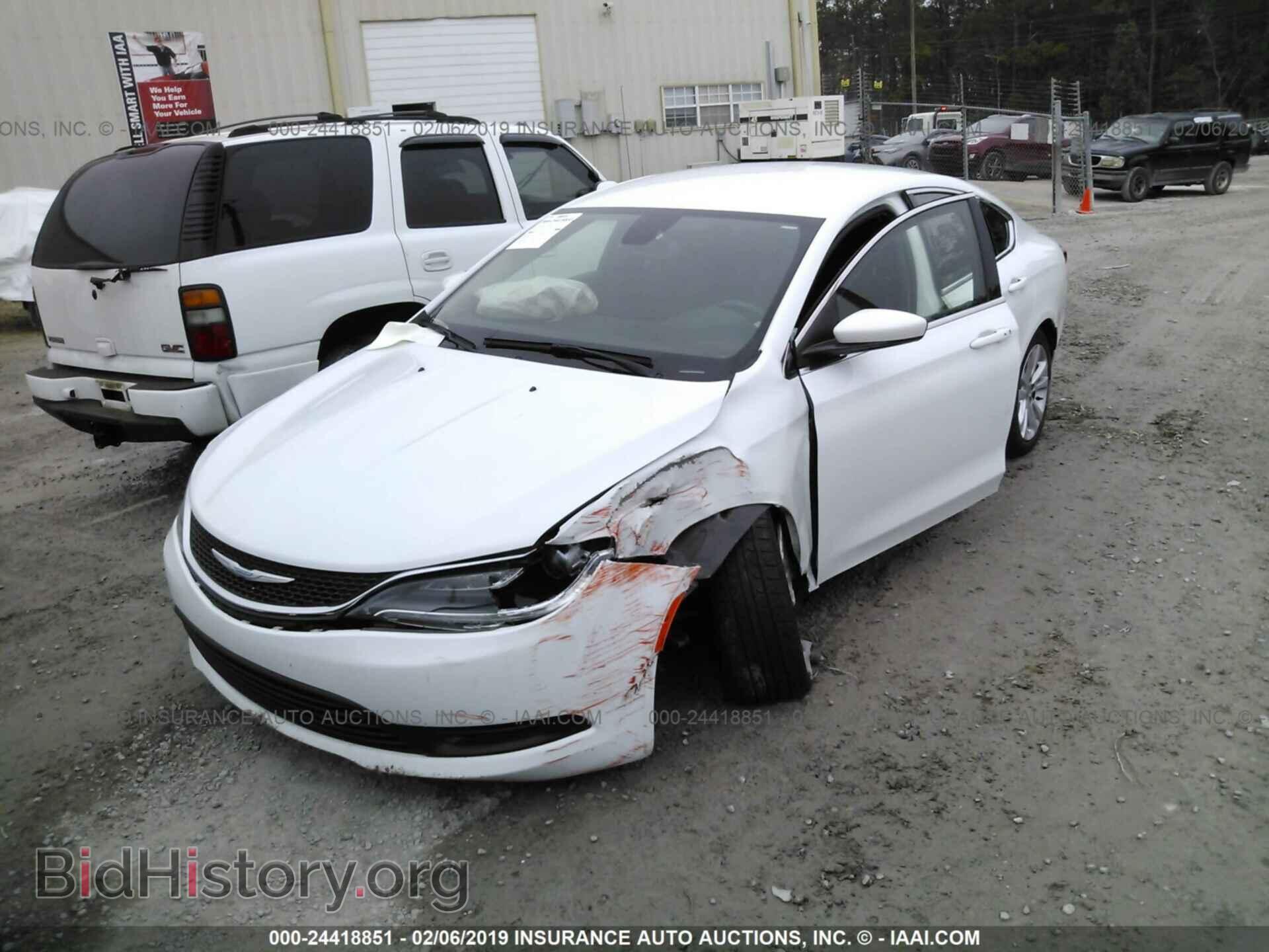 2016 CHRYSLER 200 - VIN: 1C3CCCFB0GN188700 - Photo 2