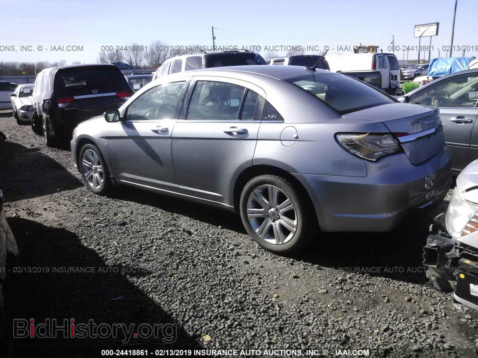 2013 CHRYSLER 200 - VIN: 1C3CCBAB3DN762090 - Photo 3