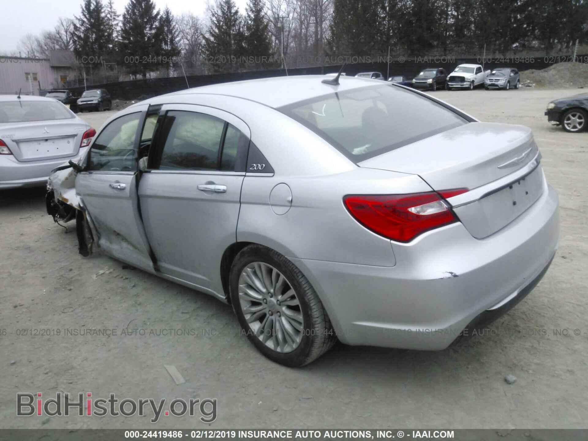 2011 CHRYSLER 200 - VIN: 1C3BC2FG9BN533801 - Фото 3