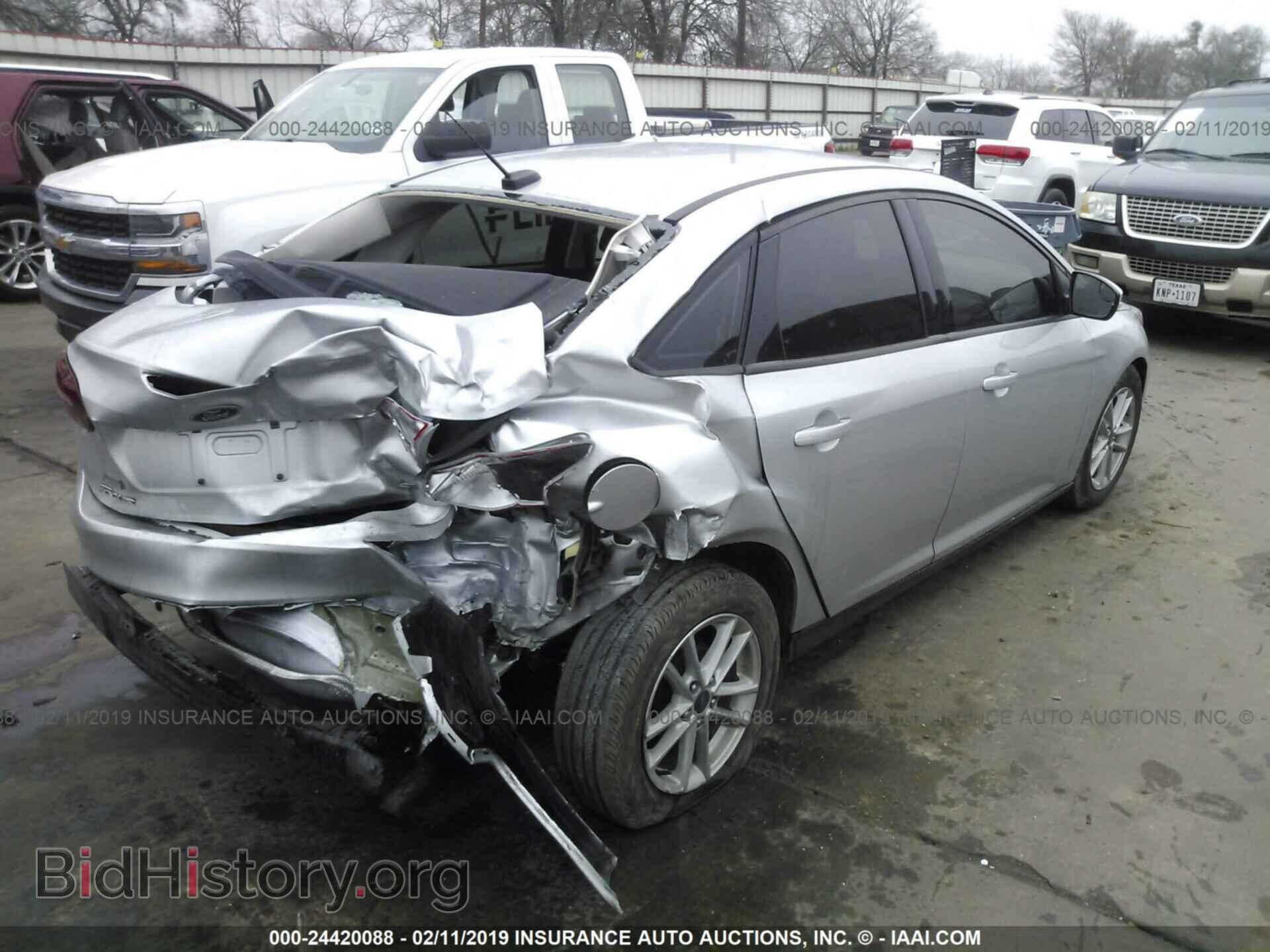2017 FORD FOCUS - VIN: 1FADP3F23HL347619 - Фото 4