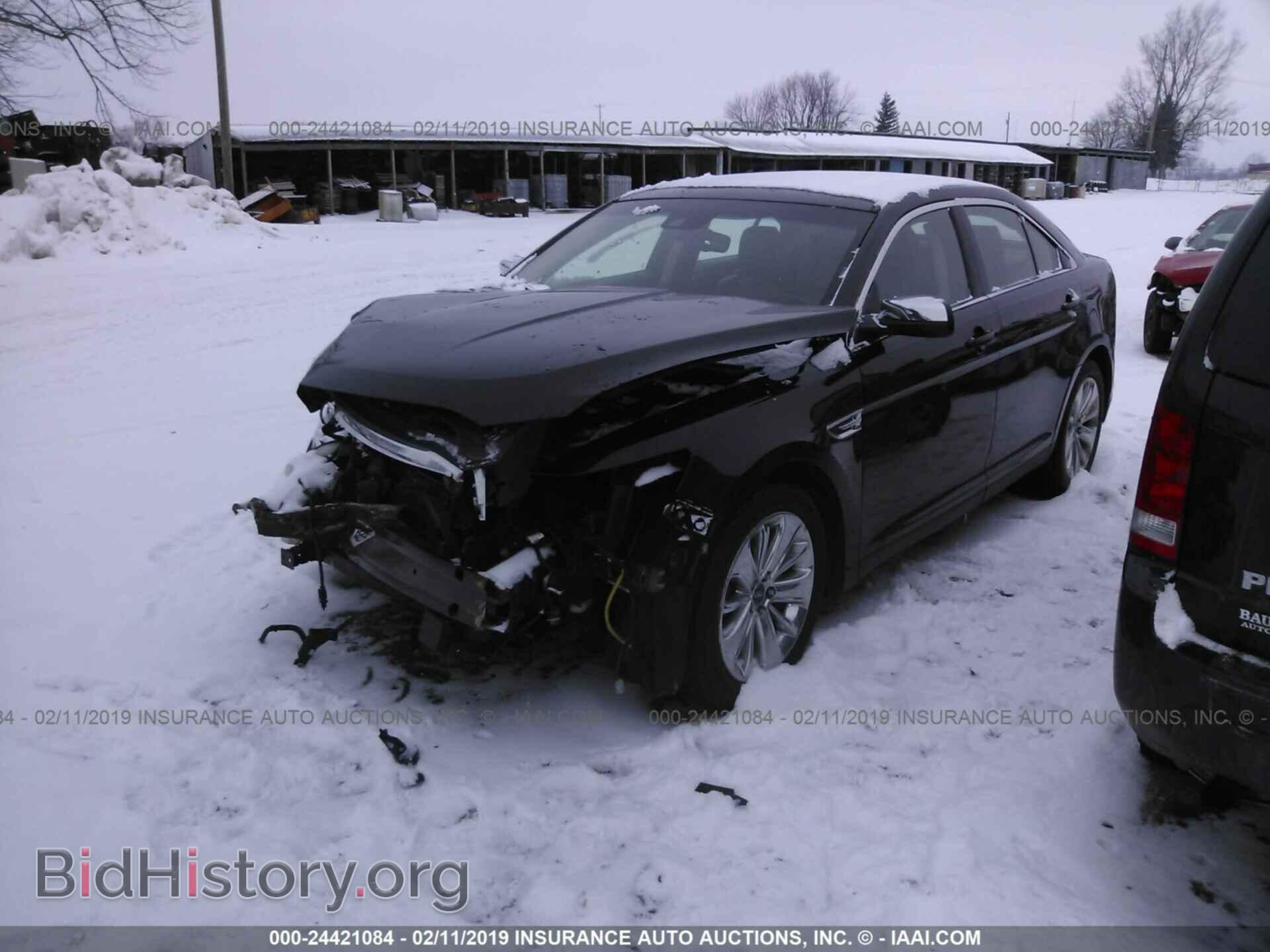 2011 FORD TAURUS - VIN: 1FAHP2FW6BG135909 - Фото 2