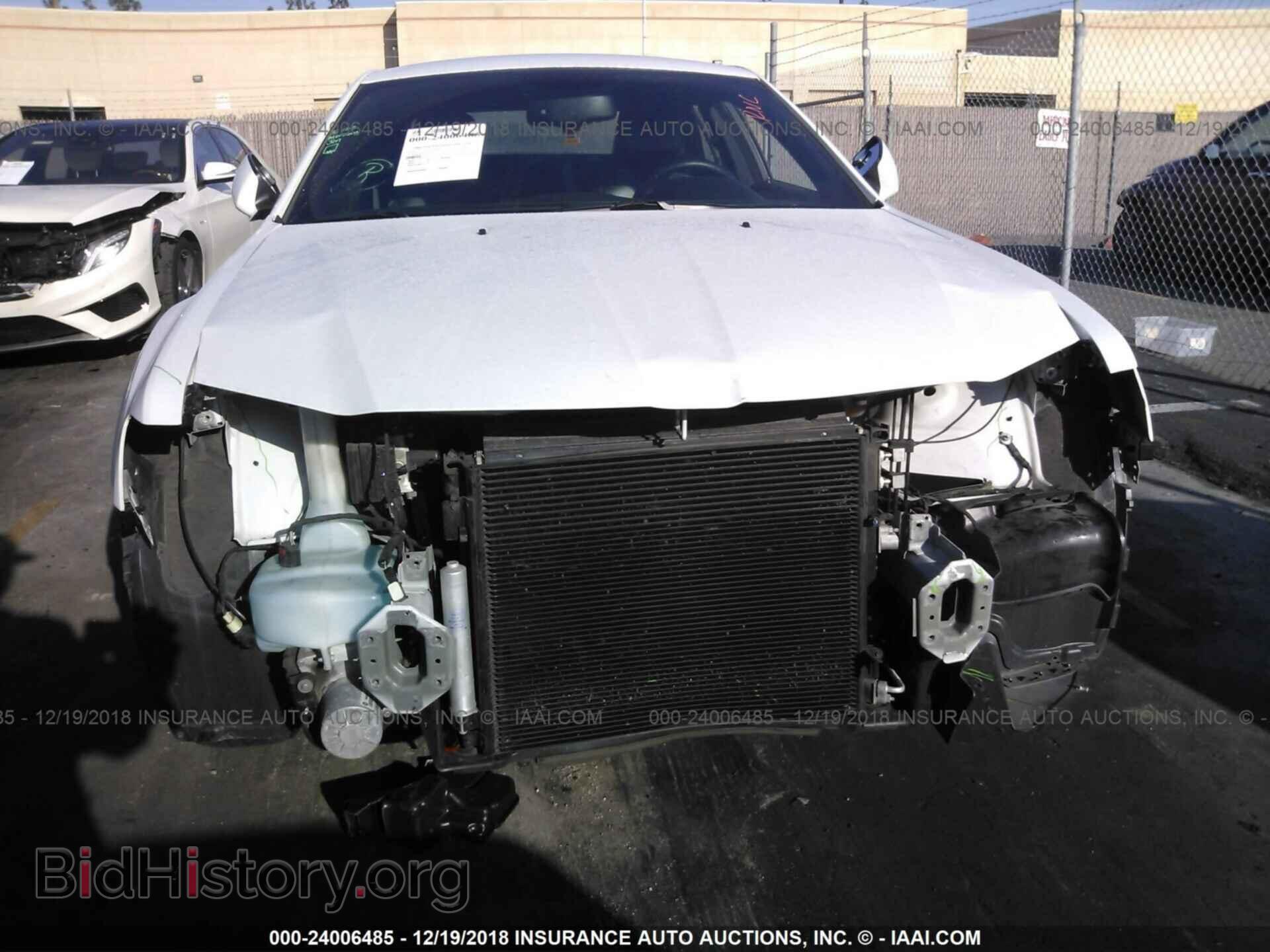 2014 CHRYSLER 300 - VIN: 2C3CCAAG3EH228393 - Фото 6