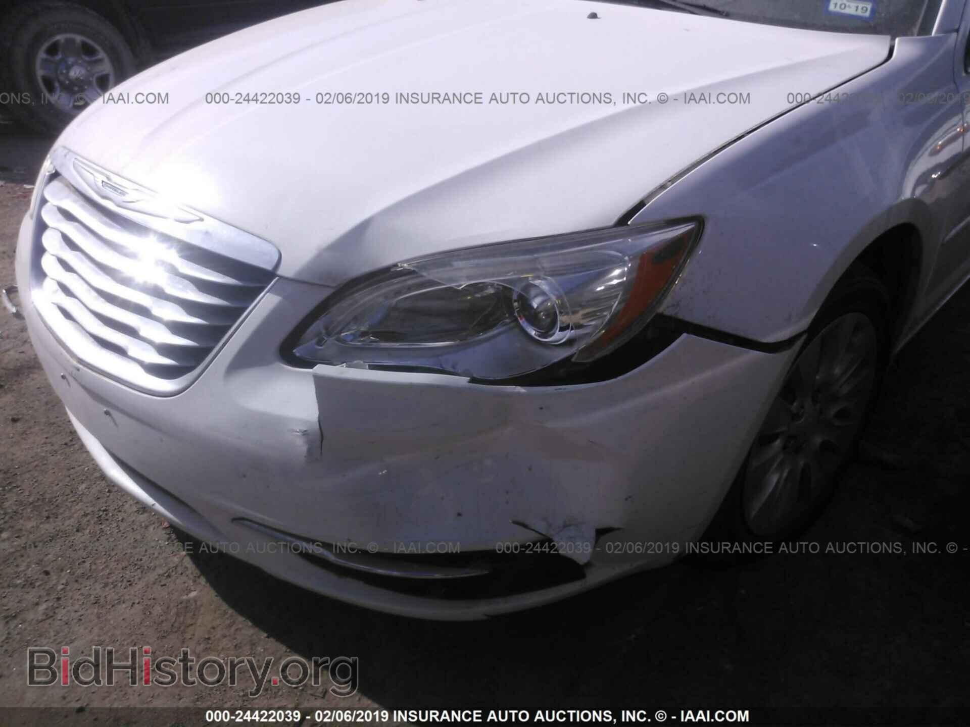 2012 CHRYSLER 200 - VIN: 1C3CCBAB1CN215396 - Фото 6