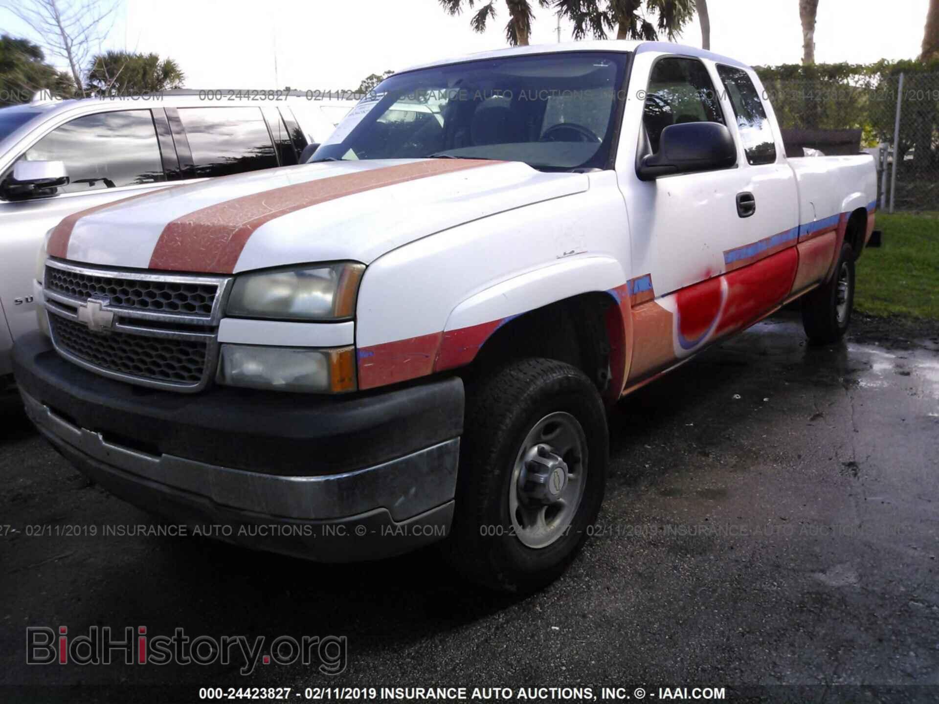 2005 CHEVROLET SILVERADO - VIN: 1GCHC29U25E309149 - Фото 2