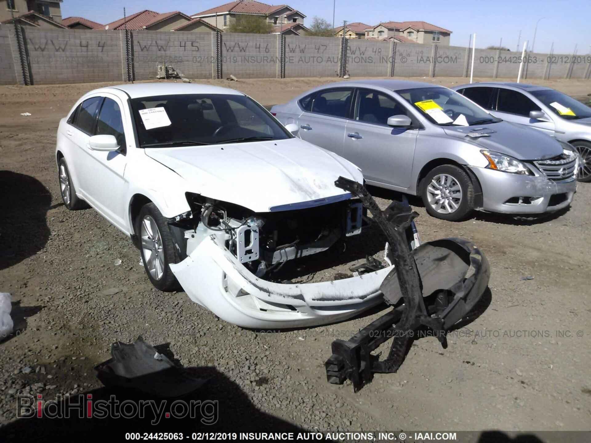 Photo 1C3CCBAB1DN640070 - CHRYSLER 200 2013
