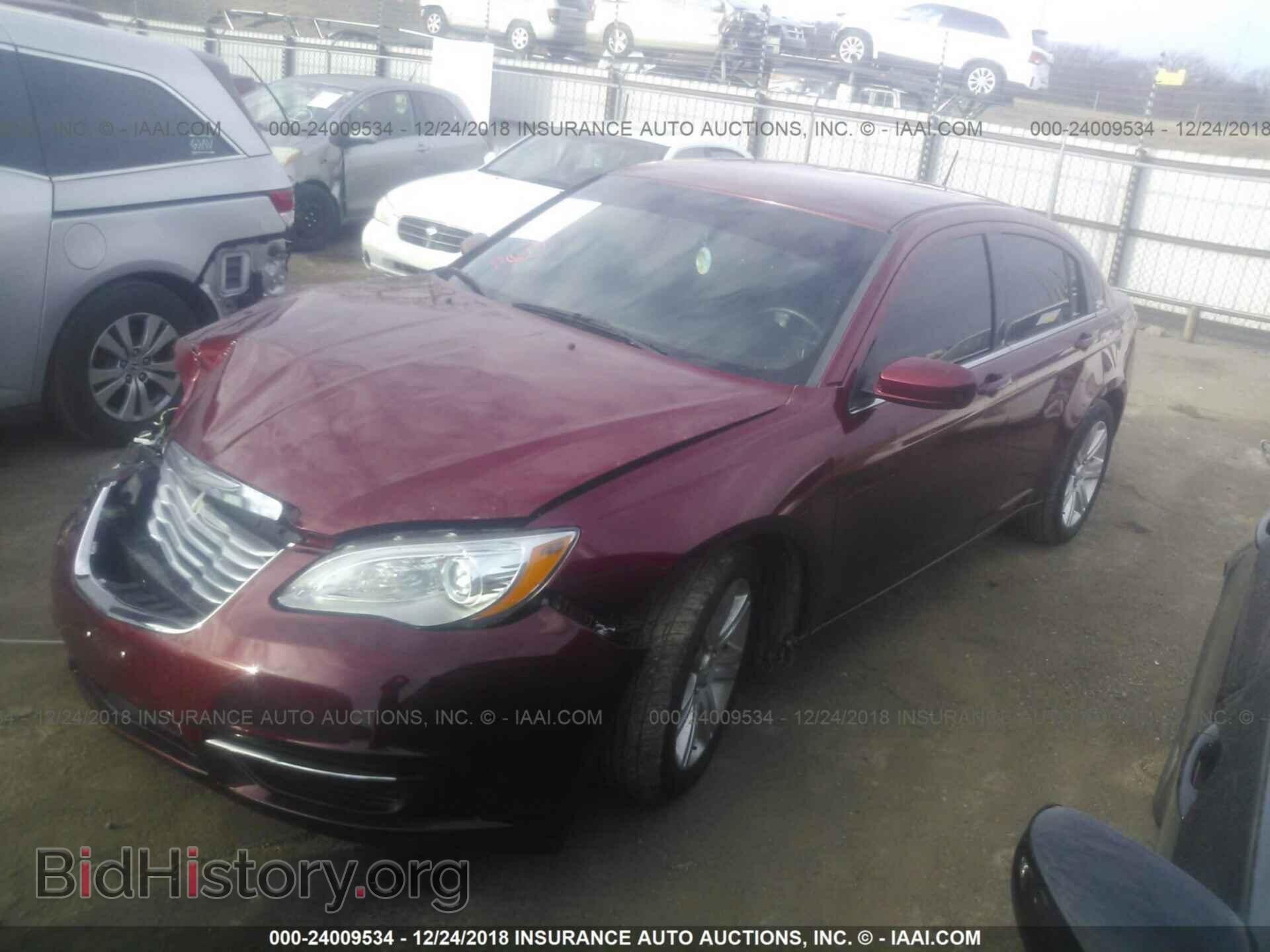 2013 CHRYSLER 200 - VIN: 1C3CCBAB9DN698802 - Photo 2