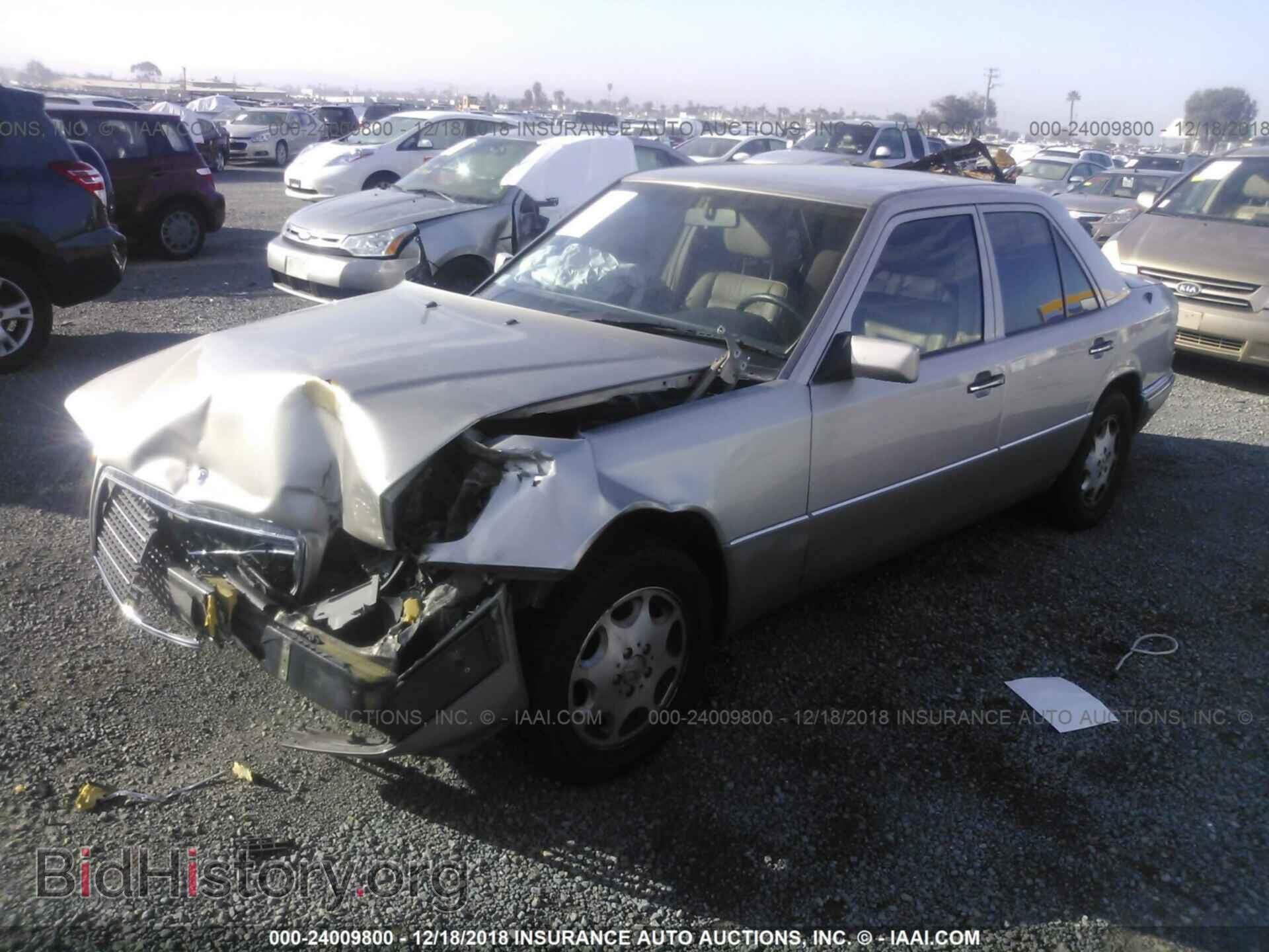 1995 MERCEDES-BENZ E - VIN: WDBEA32E8SC176937 - Фото 2