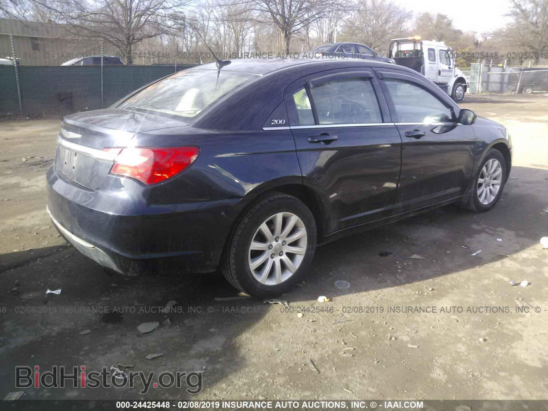2011 CHRYSLER 200 - VIN: 1C3BC1FBXBN531490 - Фото 4