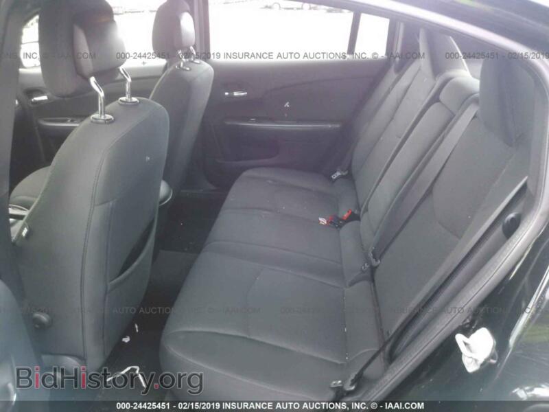 2012 Chrysler 200 (VIN 1C3CCBAB6CN104732) — photo 8 of 10