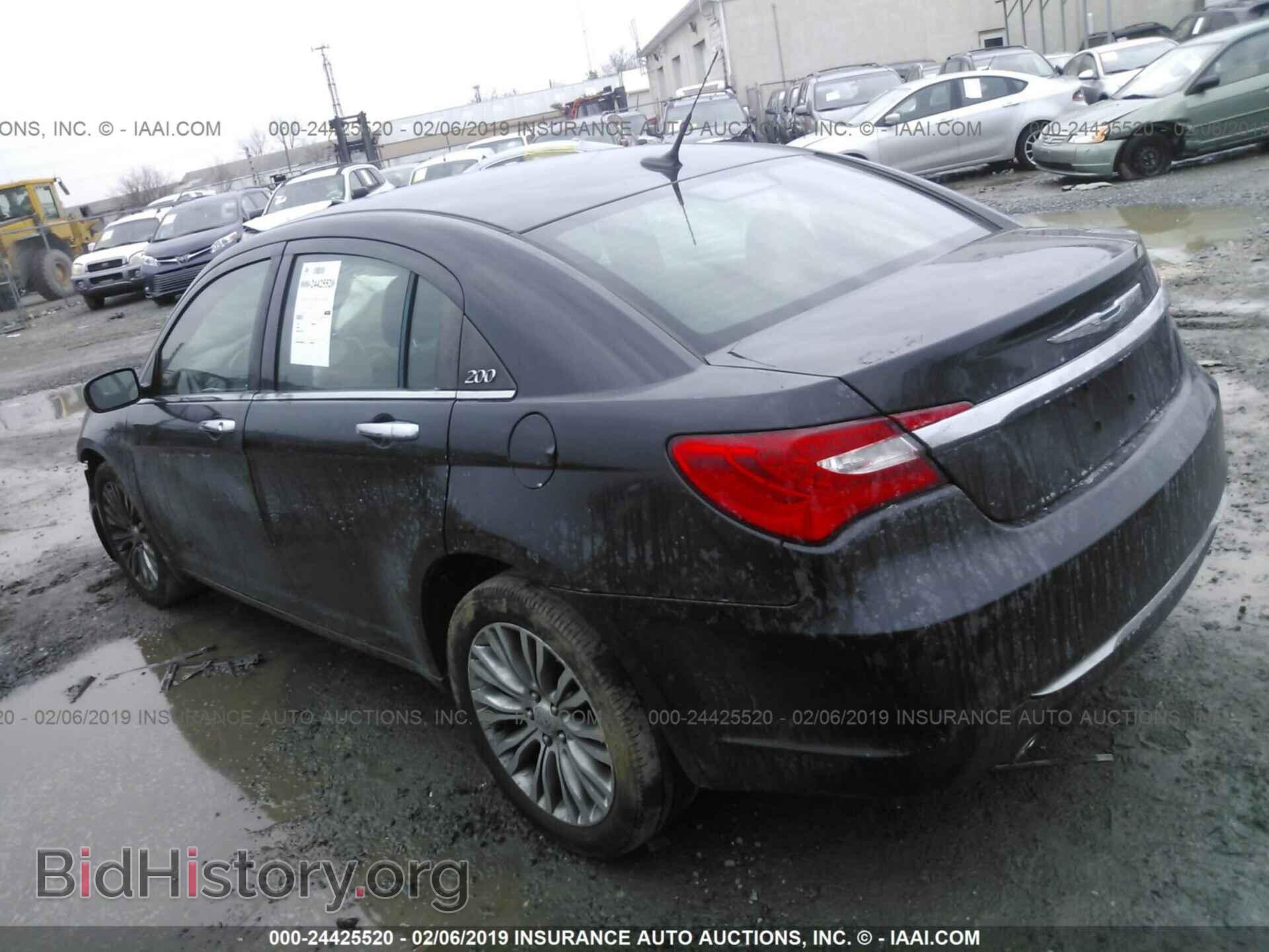 2011 CHRYSLER 200 - VIN: 1C3BC2FG3BN516508 - Фото 3