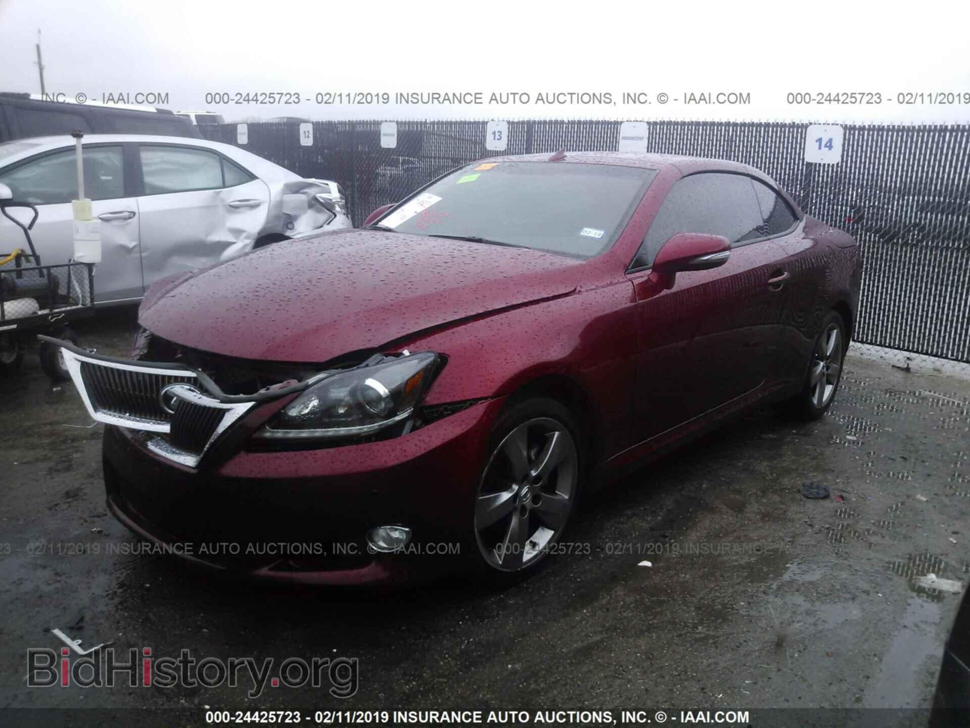2011 LEXUS IS - VIN: JTHFF2C29B2518745 - Photo 2