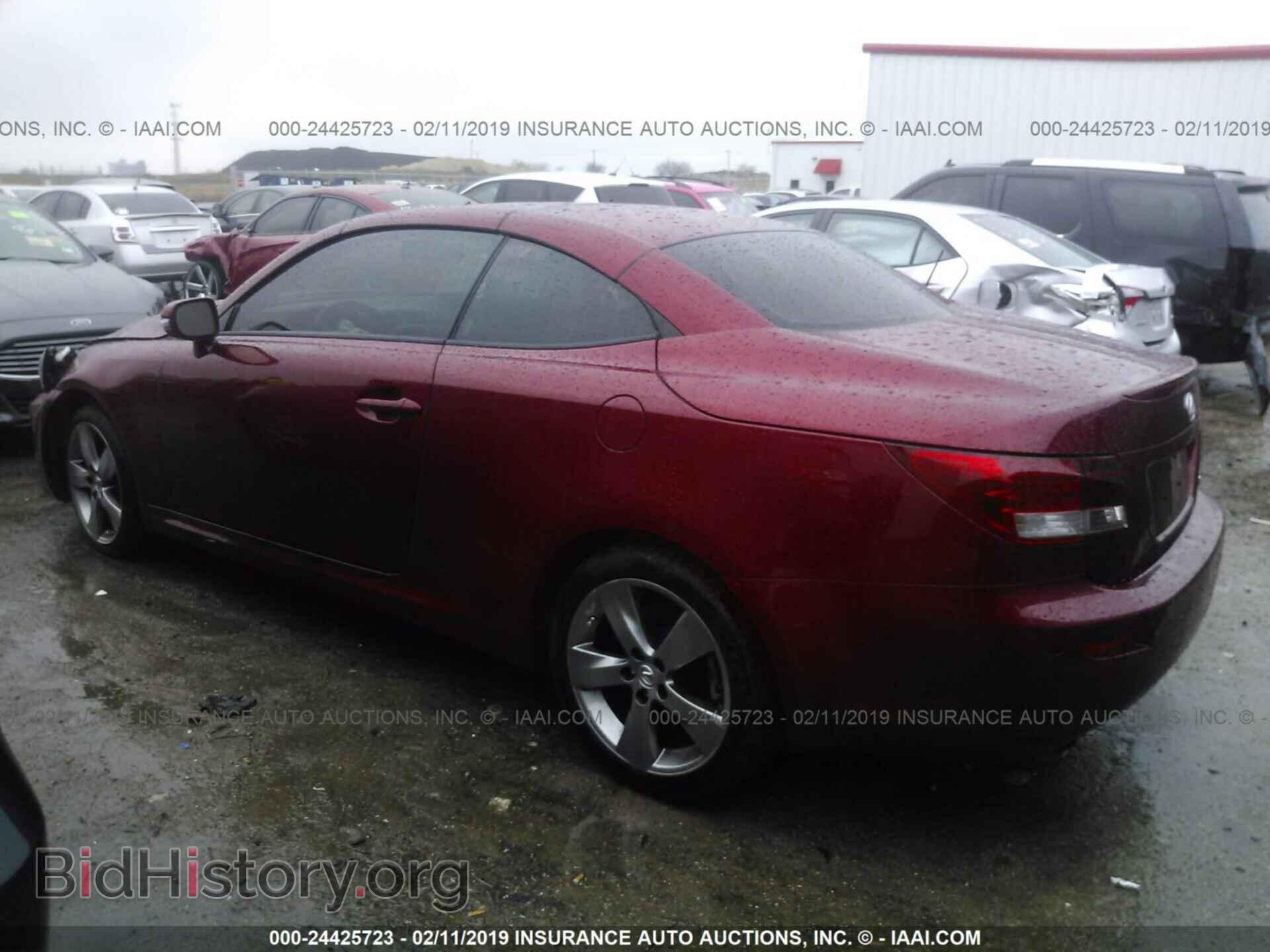2011 LEXUS IS - VIN: JTHFF2C29B2518745 - Photo 3