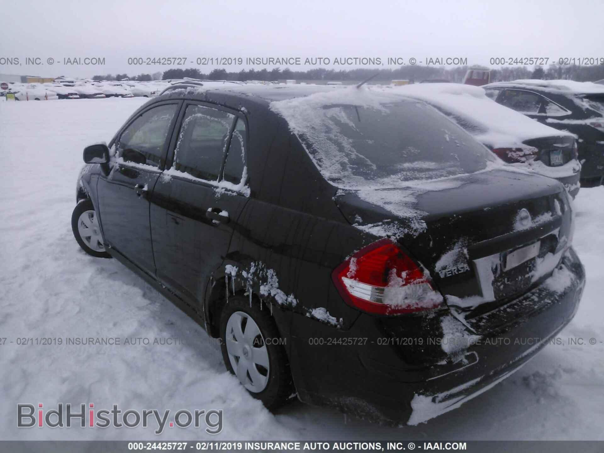 2009 NISSAN VERSA - VIN: 3N1CC11E19L451090 - Фото 3
