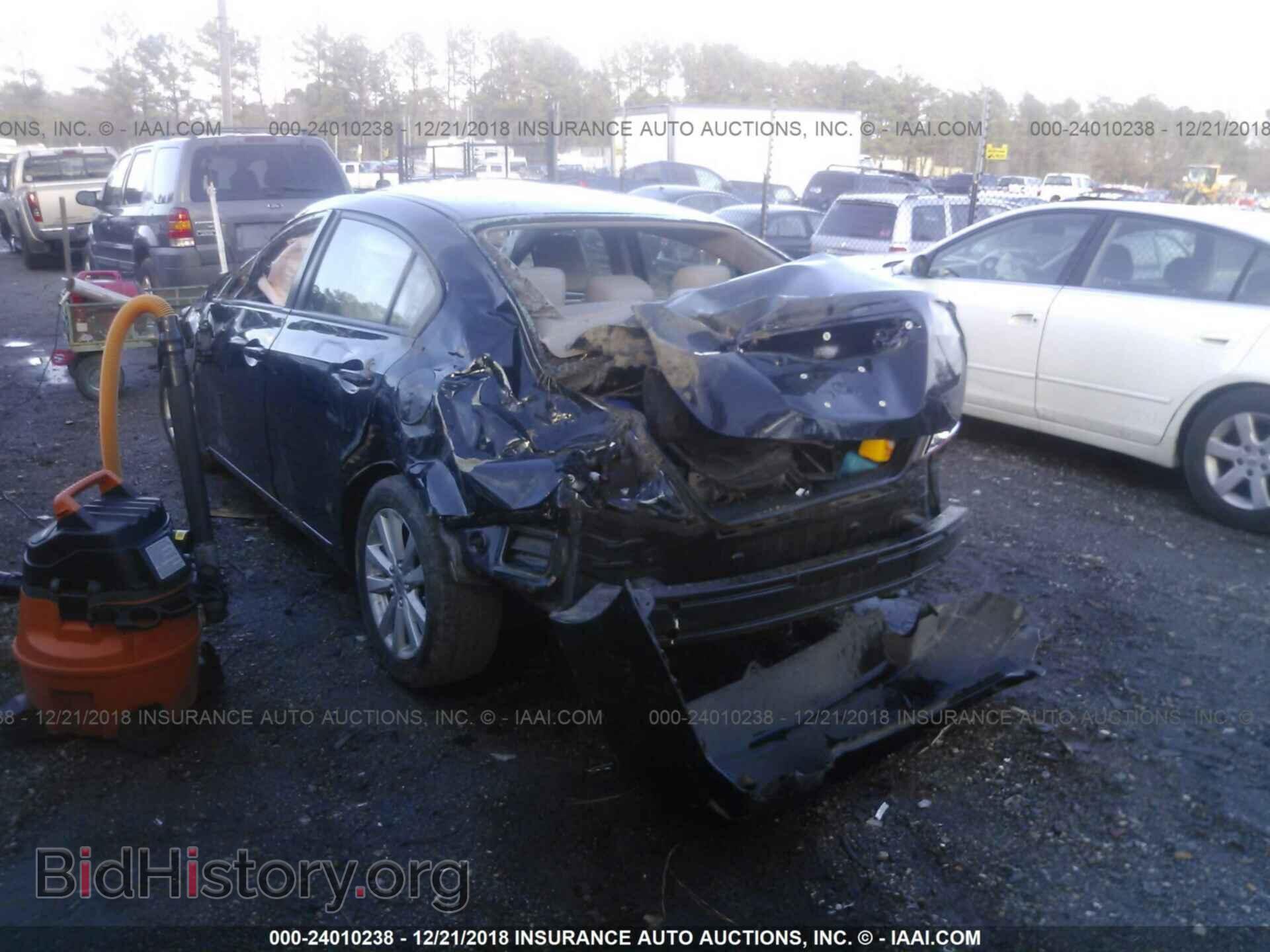 2012 HONDA CIVIC - VIN: 2HGFB2F91CH306017 - Фото 3