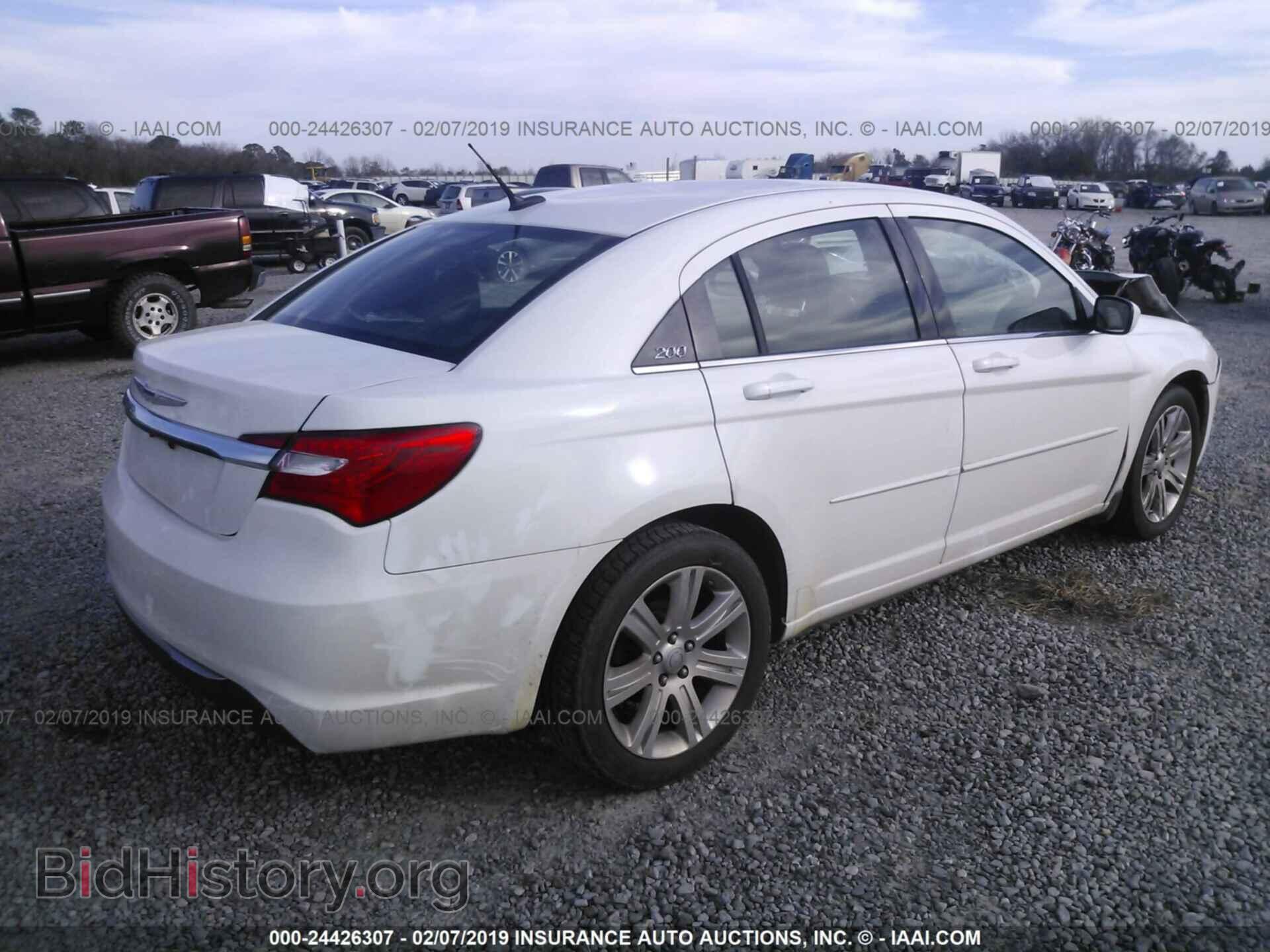 2012 CHRYSLER 200 - VIN: 1C3CCBAB9CN208373 - Фото 4