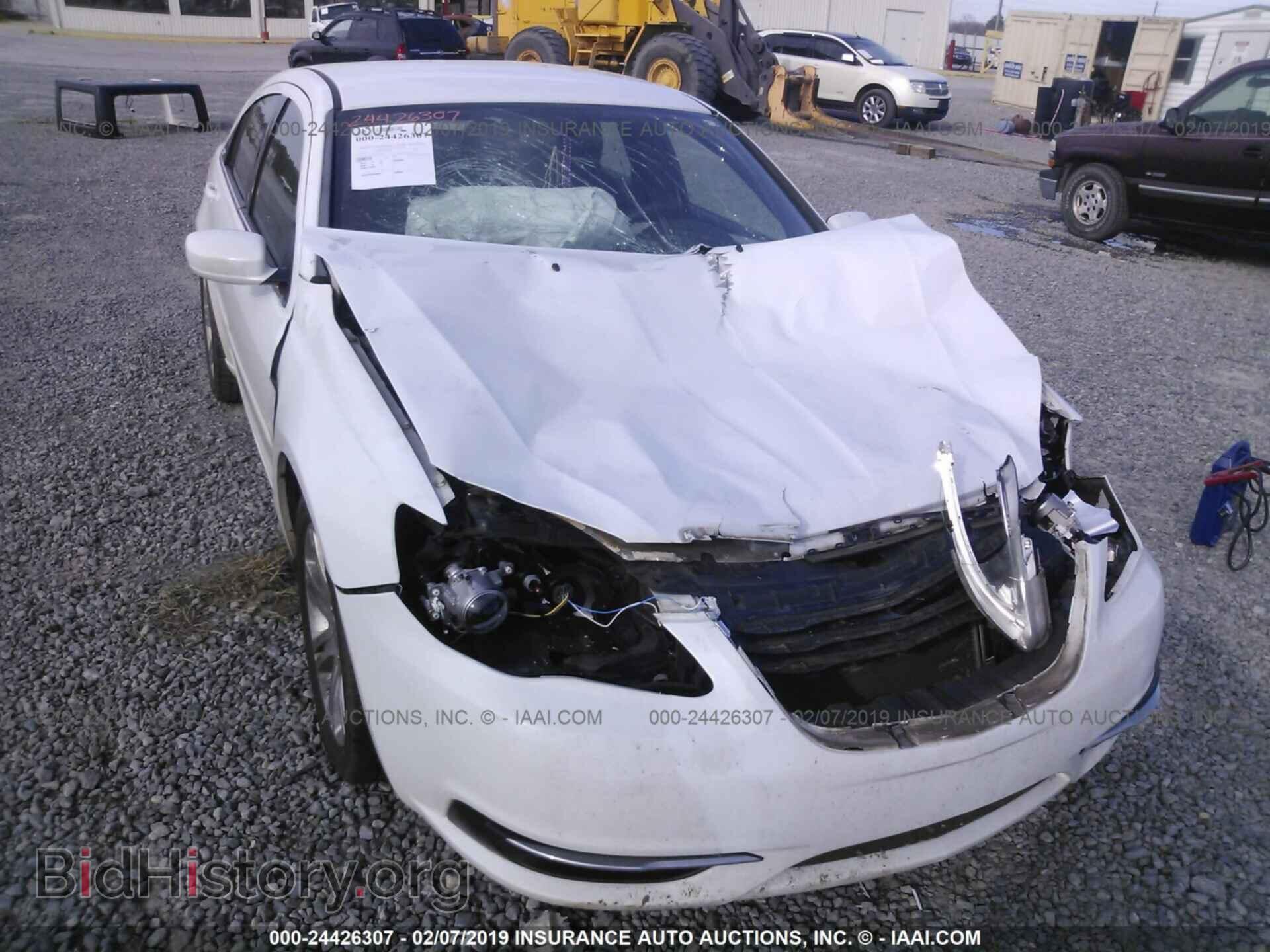 2012 CHRYSLER 200 - VIN: 1C3CCBAB9CN208373 - Фото 6