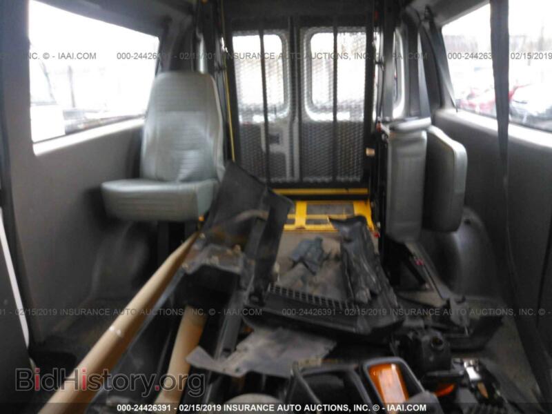 2010 Ford ECONOLINE (VIN 1FTNE2EW0ADA50150) — photo 8 of 10