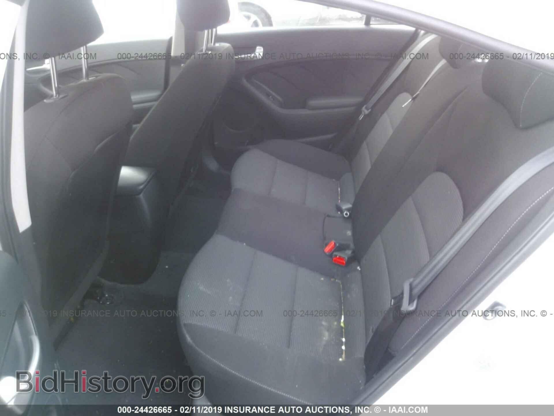 2017 KIA FORTE - VIN: 3KPFK4A77HE100834 - Фото 8