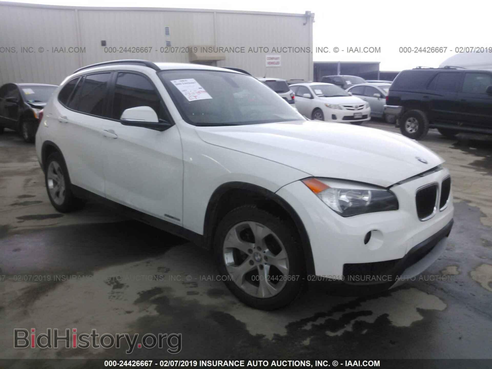 Фотография WBAVM1C50DVW45731 - BMW X1 2013