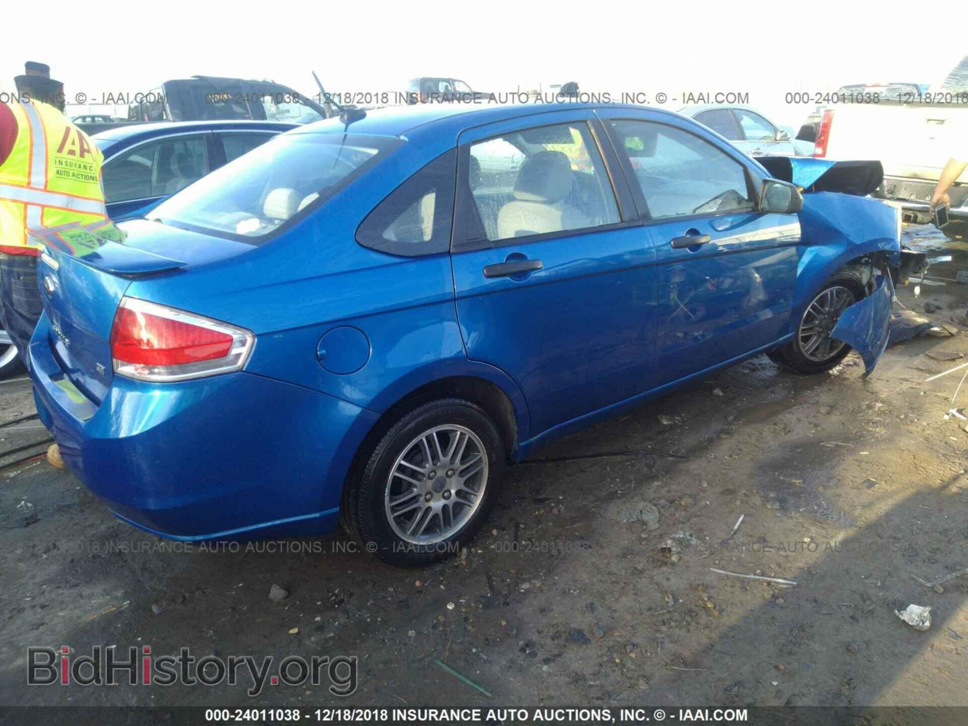 2011 FORD FOCUS - VIN: 1FAHP3FN8BW124347 - Фото 4