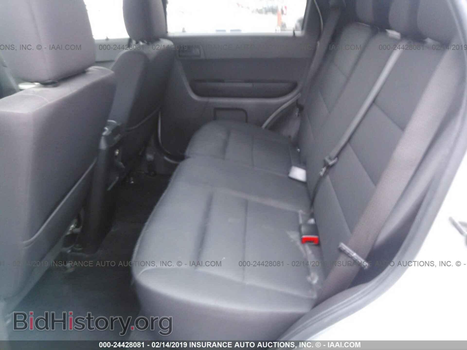 2011 FORD ESCAPE - VIN: 1FMCU9DG6BKC64372 - Photo 8