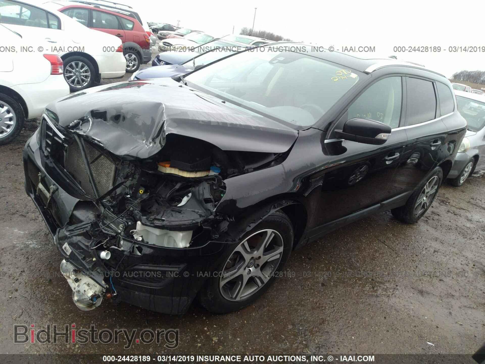 2012 VOLVO XC60 - VIN: YV4902DZ2C2240040 - Фото 2