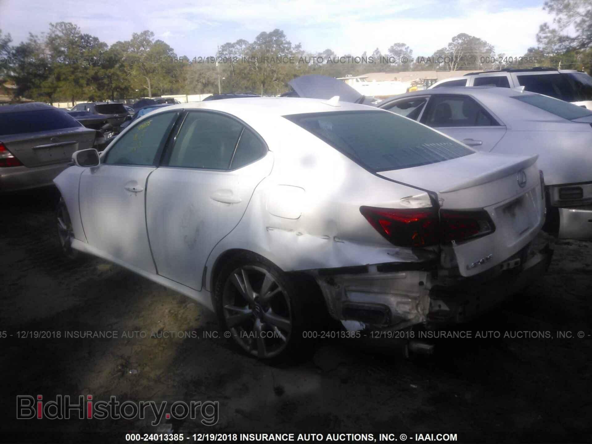 2010 LEXUS IS - VIN: JTHBF5C28A5125459 - Photo 3