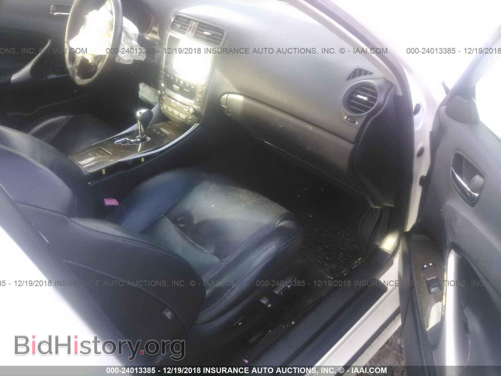 2010 LEXUS IS - VIN: JTHBF5C28A5125459 - Photo 5