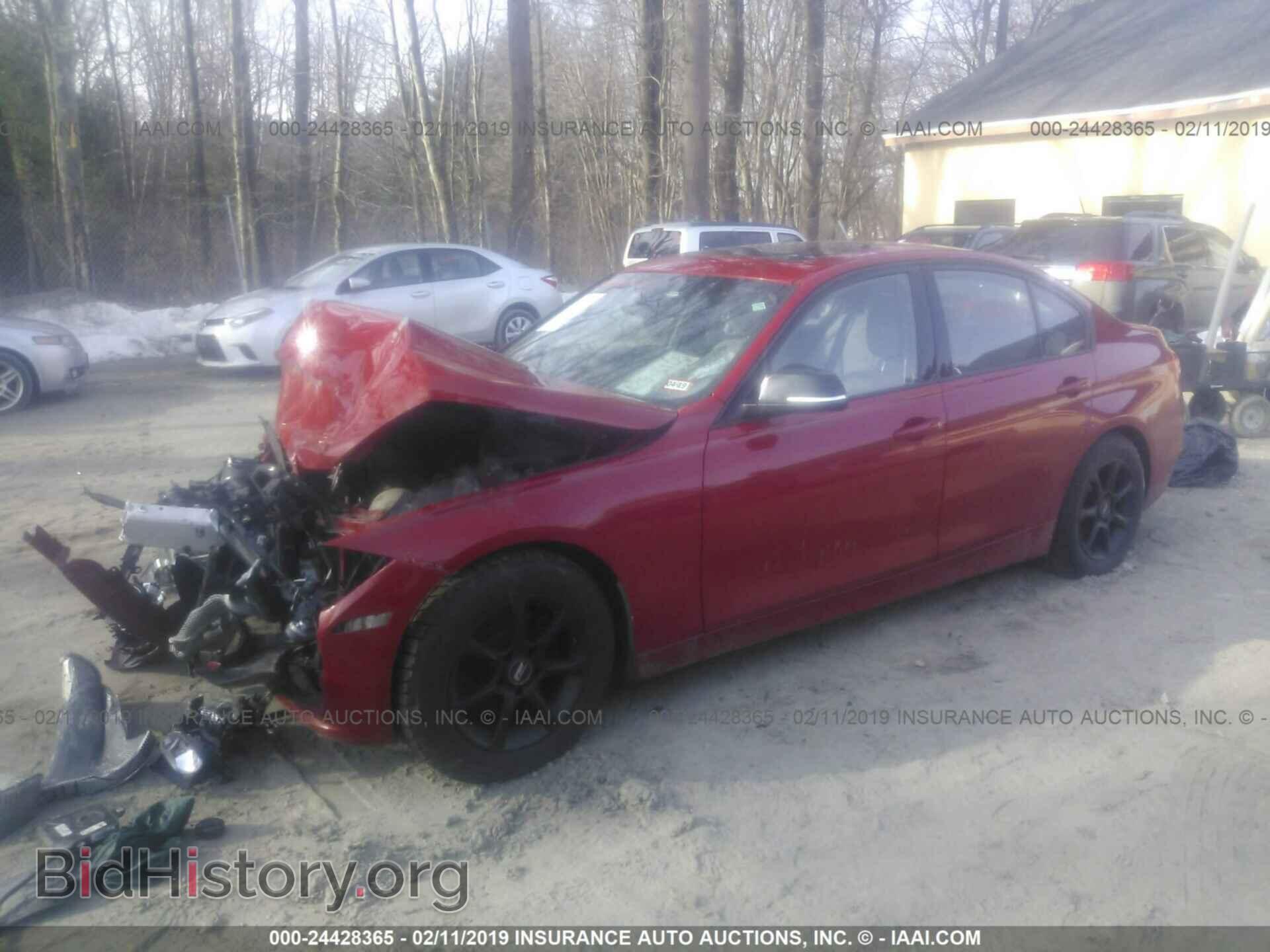 2013 BMW 328 - VIN: WBA3A5C52DF359073 - Фото 2